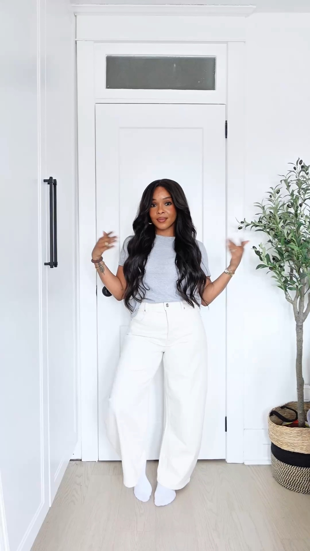 5 ways to style white barrel leg jeans #barrellegjeans #whitejeans #barreljeans 

#LTKootd #LTKmomlife #LTKgrwm