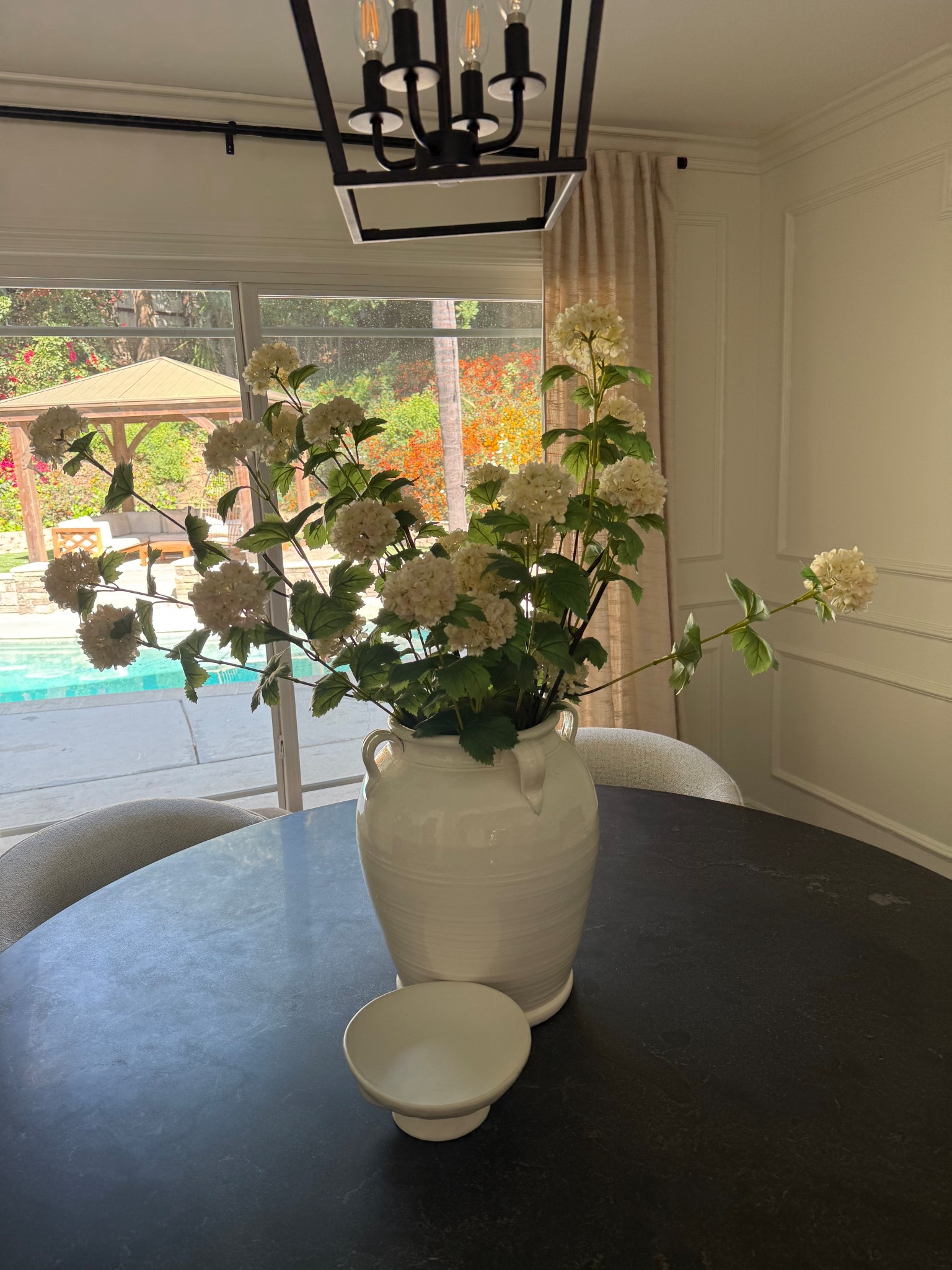 Springtime 🌸
I used 4 stems to fill the vase! 

#LTKU #LTKSeasonal #LTKHome