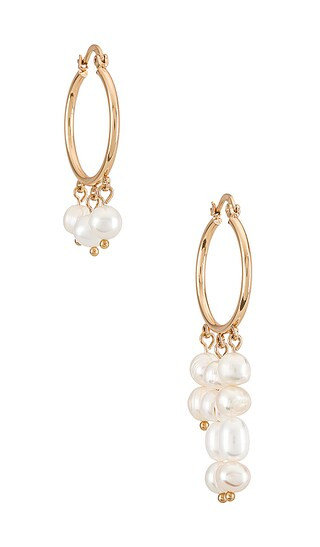 Twist Pearl Hoop Earring in Gold | Revolve Clothing (Global)