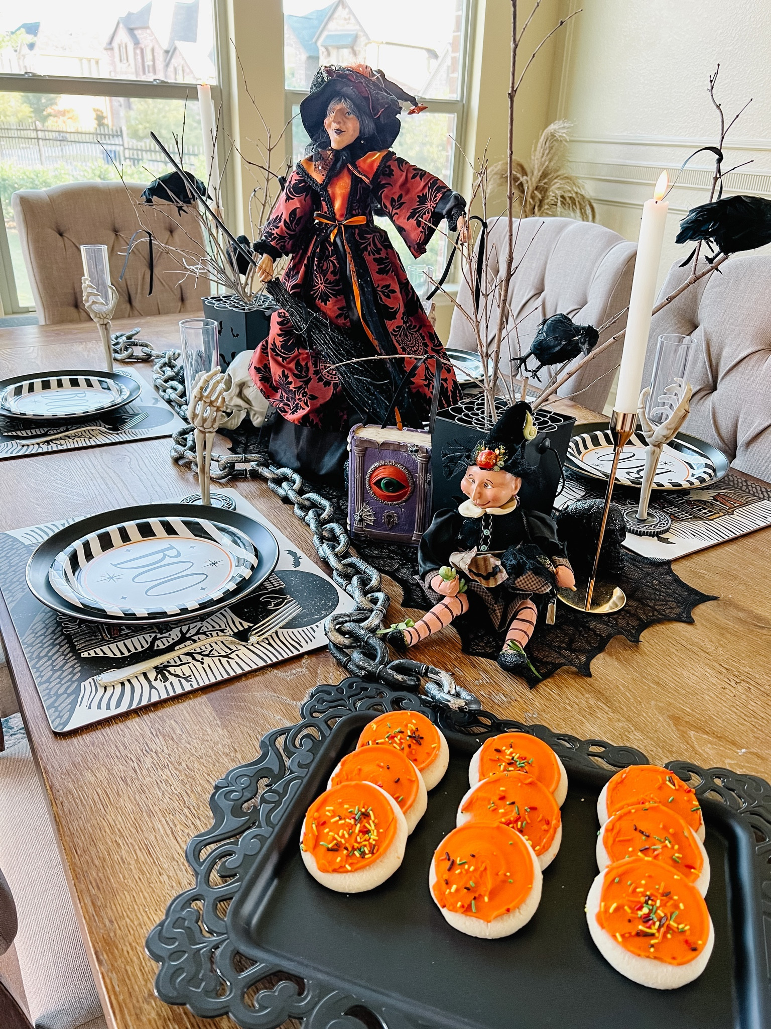 Halloween tablescape 

#LTKHoliday #LTKfamily #LTKHalloween