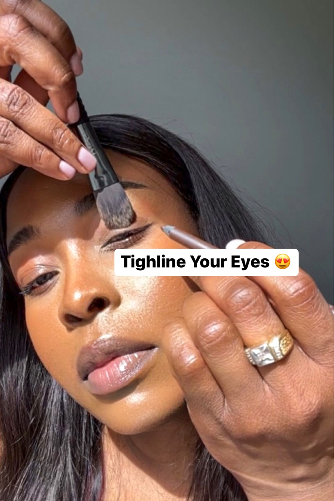A makeup technique that will leave your lashes looking naturally fluffy.  Try these items for this beauty tip for a every day natural makeup look, Valentine’s Day or for work. 




#LTKbeauty #LTKGiftGuide #LTKstyletip