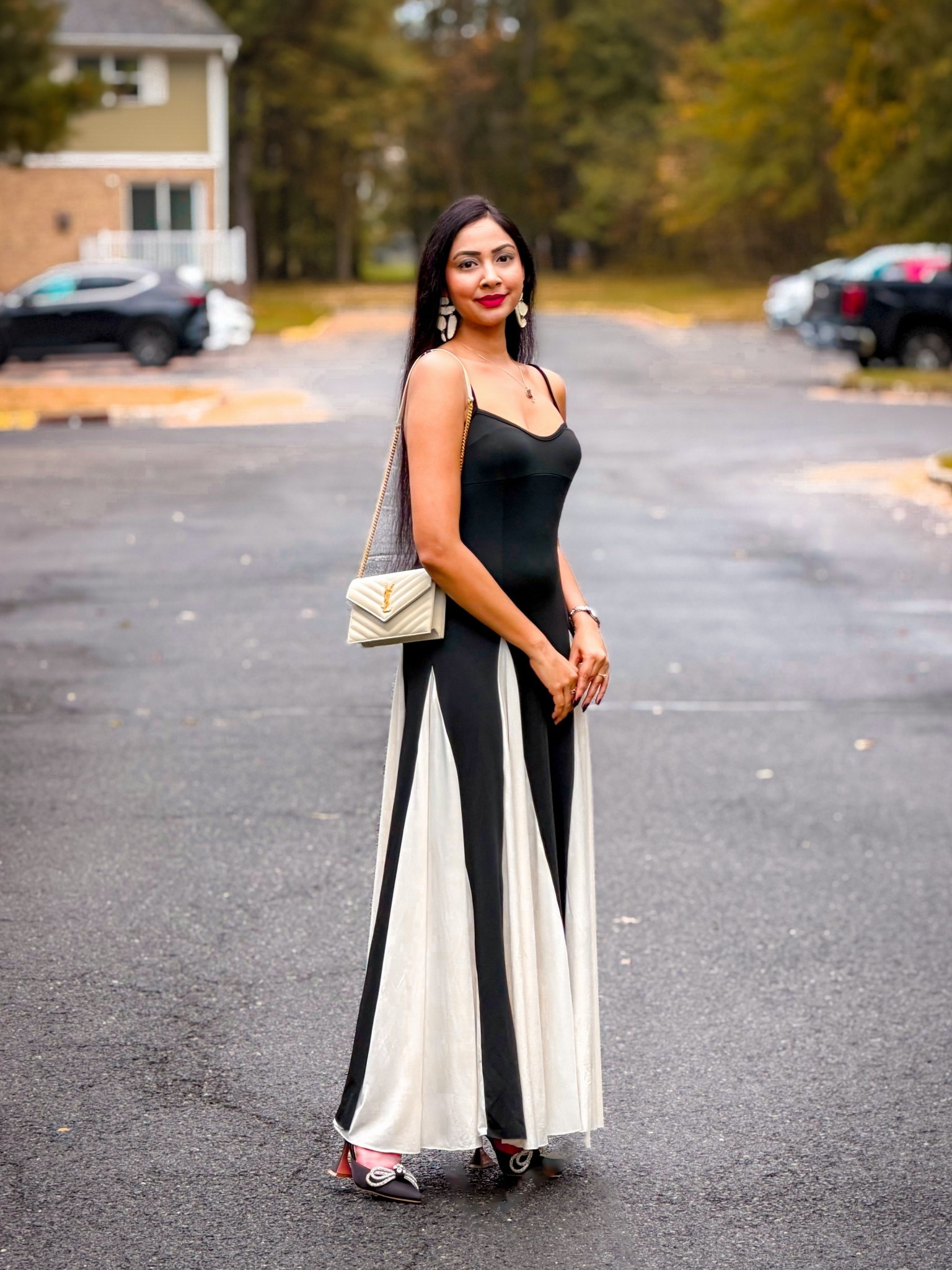 Vacation, date night outfit inspo.🖤🤍

Vacation outfit, date night  outfit, maxi dress, Swarovski necklace, YSL, holiday outfit inspo, birthday outfit, outfit inspo, ootd, outfit inspiration 

#LTKFindsUnder100 #LTKHoliday #LTKParties