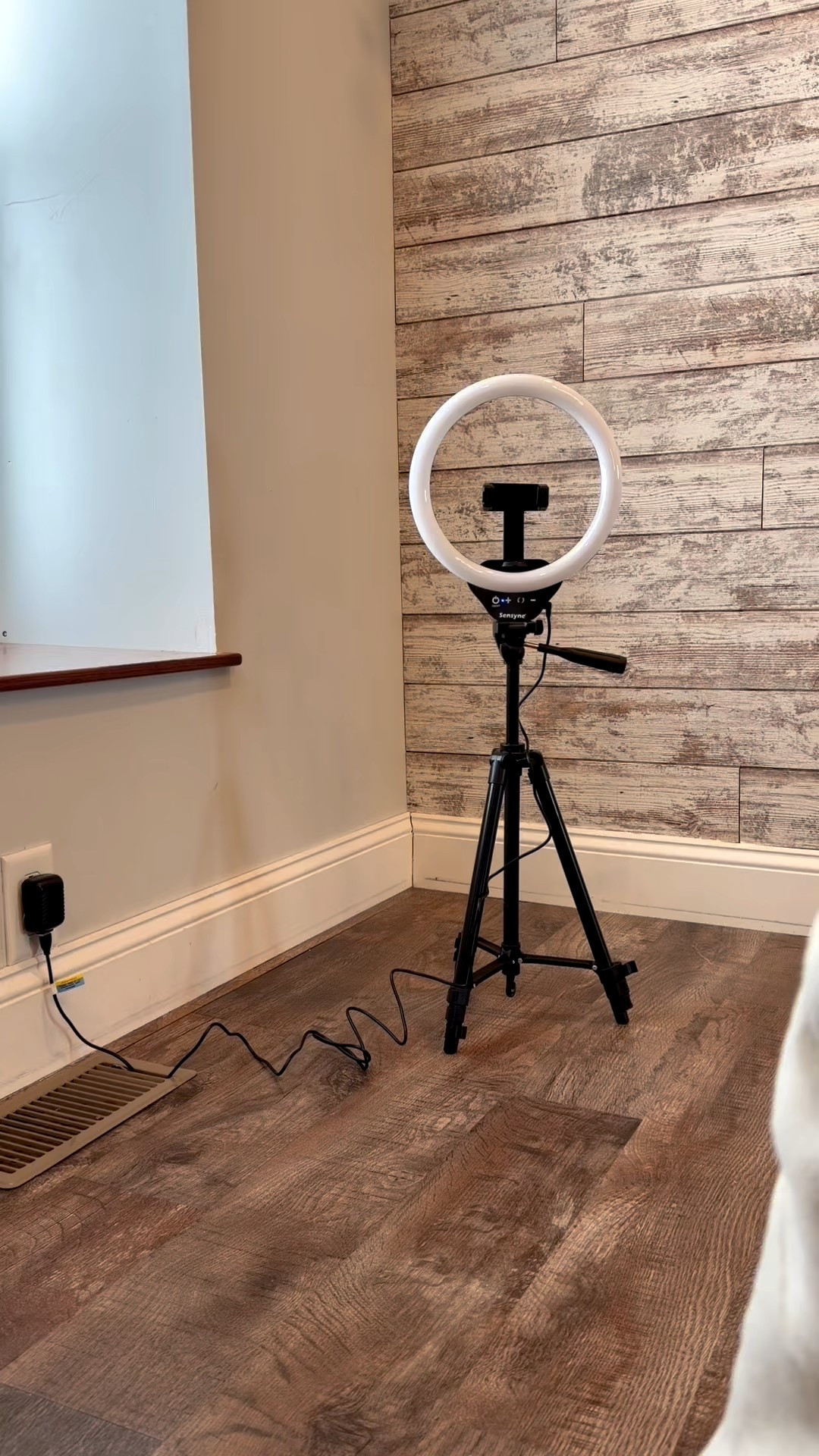 Got a new ring light! 

#LTKHome #LTKdayinmylife #LTKvlog