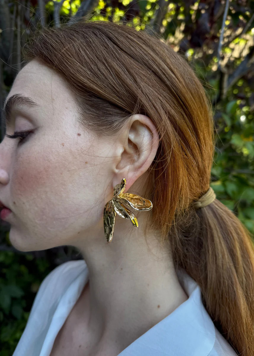 Daisy Gold Metal Flower Petal Dangle Earring | Benaar La
