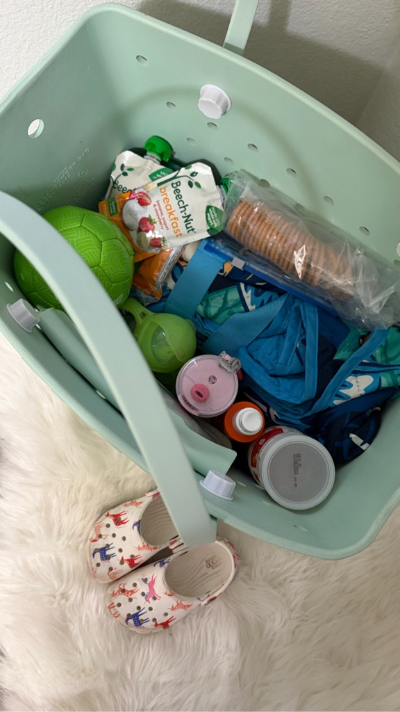 Linking everything I throw in our soccer bag every weekend! #soccerbag #soccermom #weekendbag


#LTKFindsUnder50 #LTKSeasonal #LTKFamily