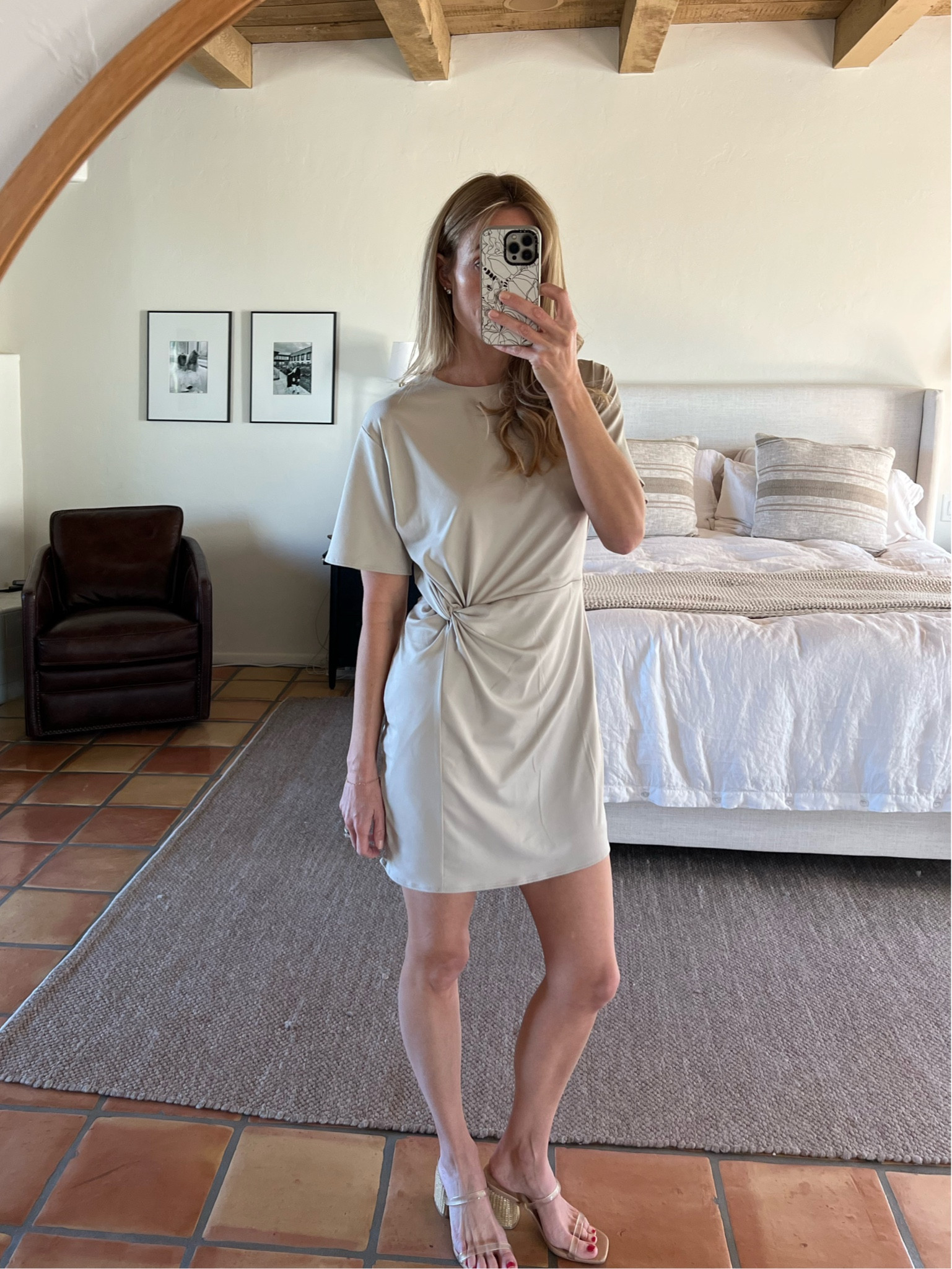 Abercrombie & Fitch twist knot mini dress - size small tall

Easy throw on a&f dress, can be dressed up or down. Also comes in green and black. 

#LTKFindsUnder100 #LTKStyleTip #LTKWorkwear
