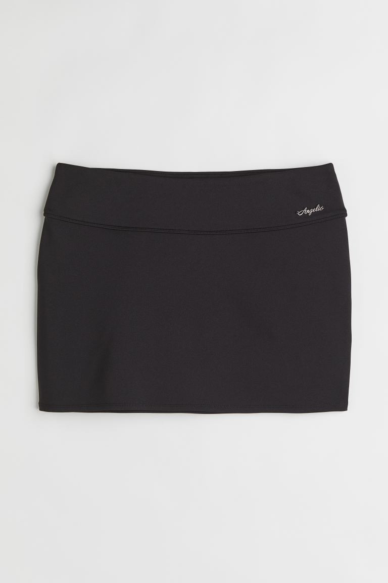 Mini skirt | H&M (UK, MY, IN, SG, PH, TW, HK)