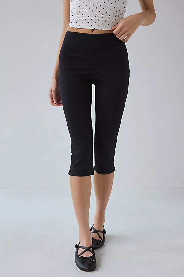 Kimchi Blue Ellie High Rise Stretch Capri Pant in Black, Women's at Urban Outfitters | Urban Outfitters (US and RoW)