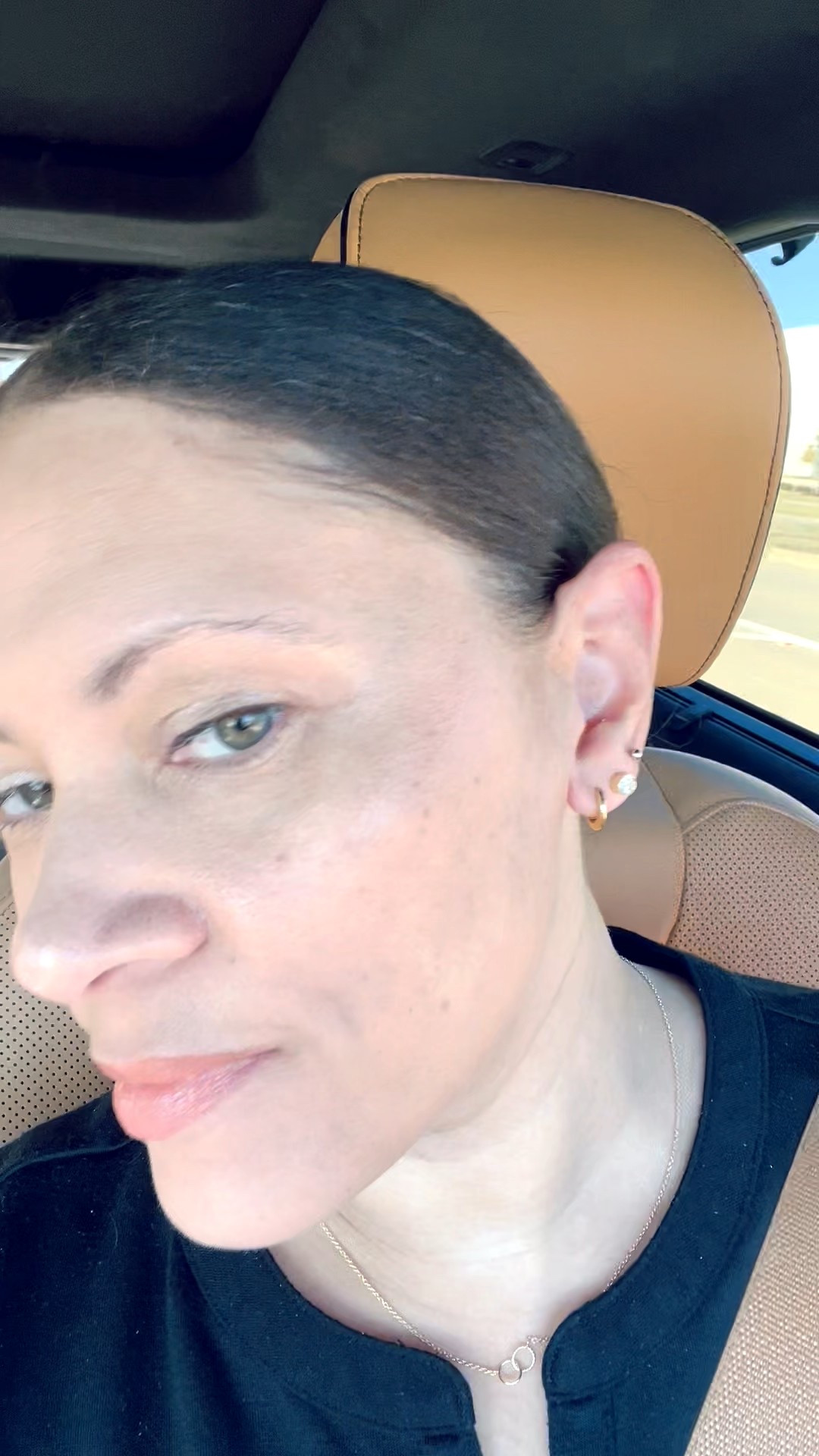 Jewelry of the day breakdown: Ana Luisa studs and necklace, Mejuri hoops, Studs cartilage earring, Kendra Scott ring

#LTKStyleTip #LTKOver40 #LTKFindsUnder100