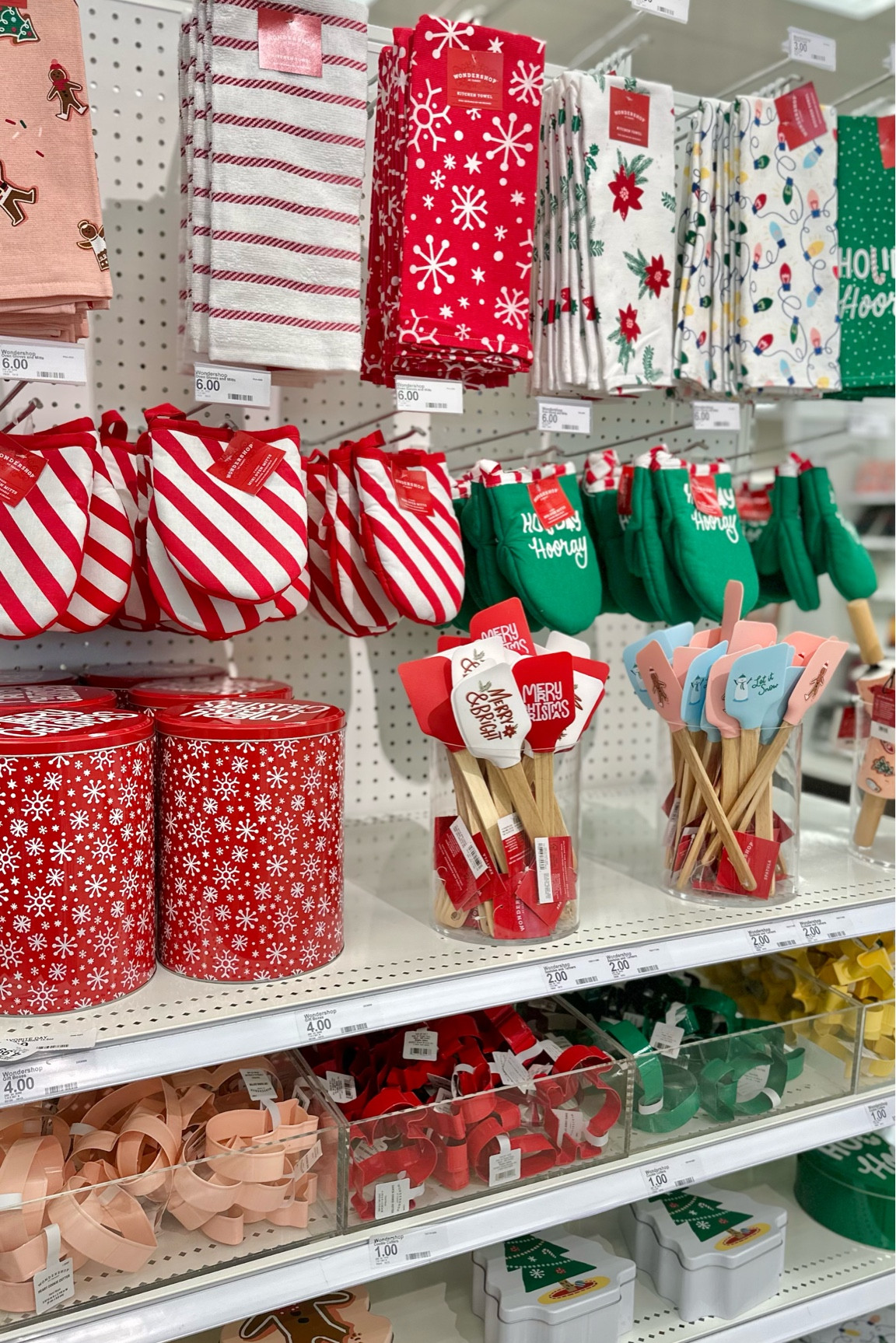 Get ready for that holiday baking with this collection by Wondershop👩🏽‍🍳

#LTKfindsunder50 #LTKHoliday