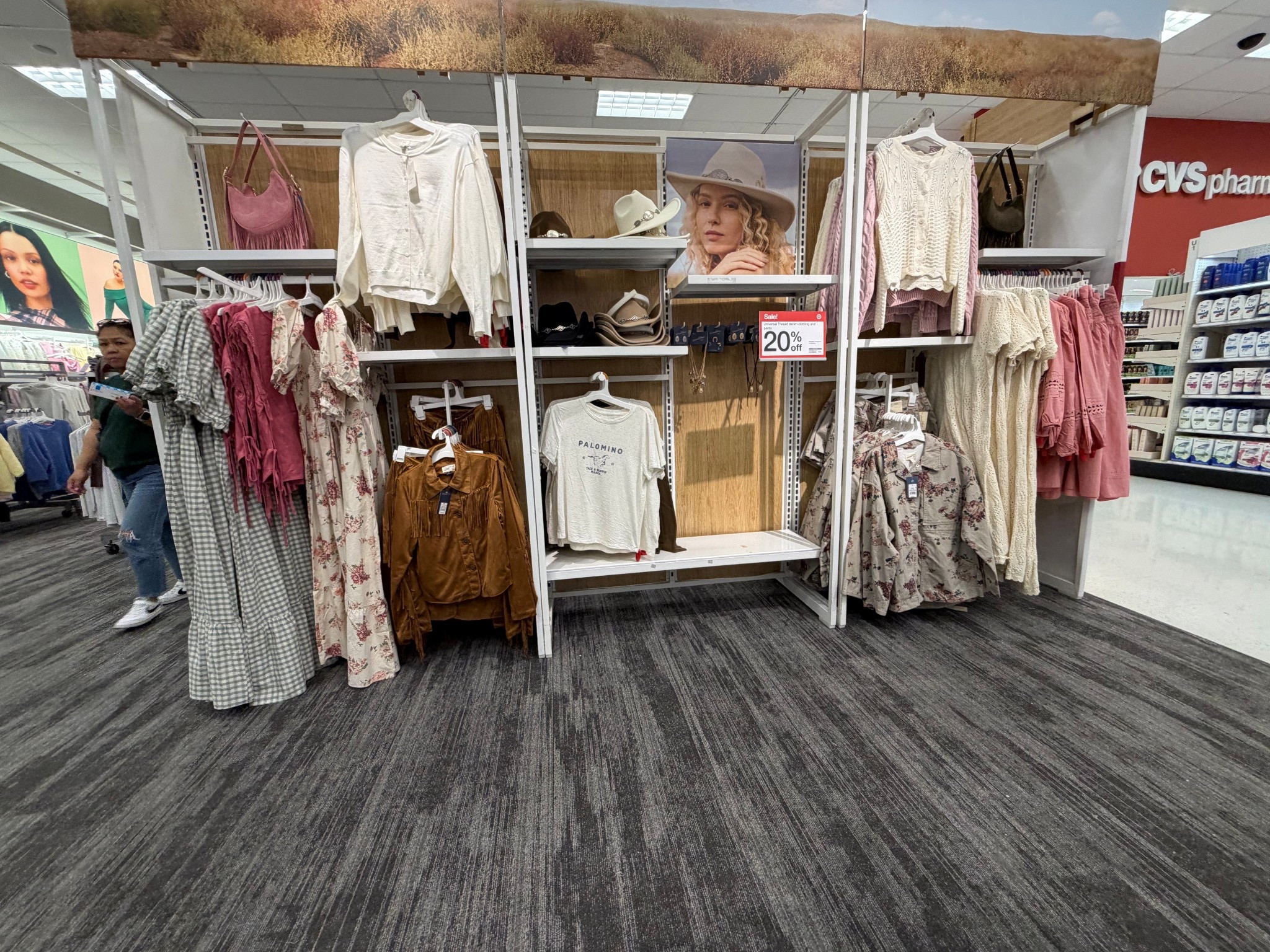 I am swooning over this new set 😍

#LTKmomlife #LTKootd #LTKgrwm