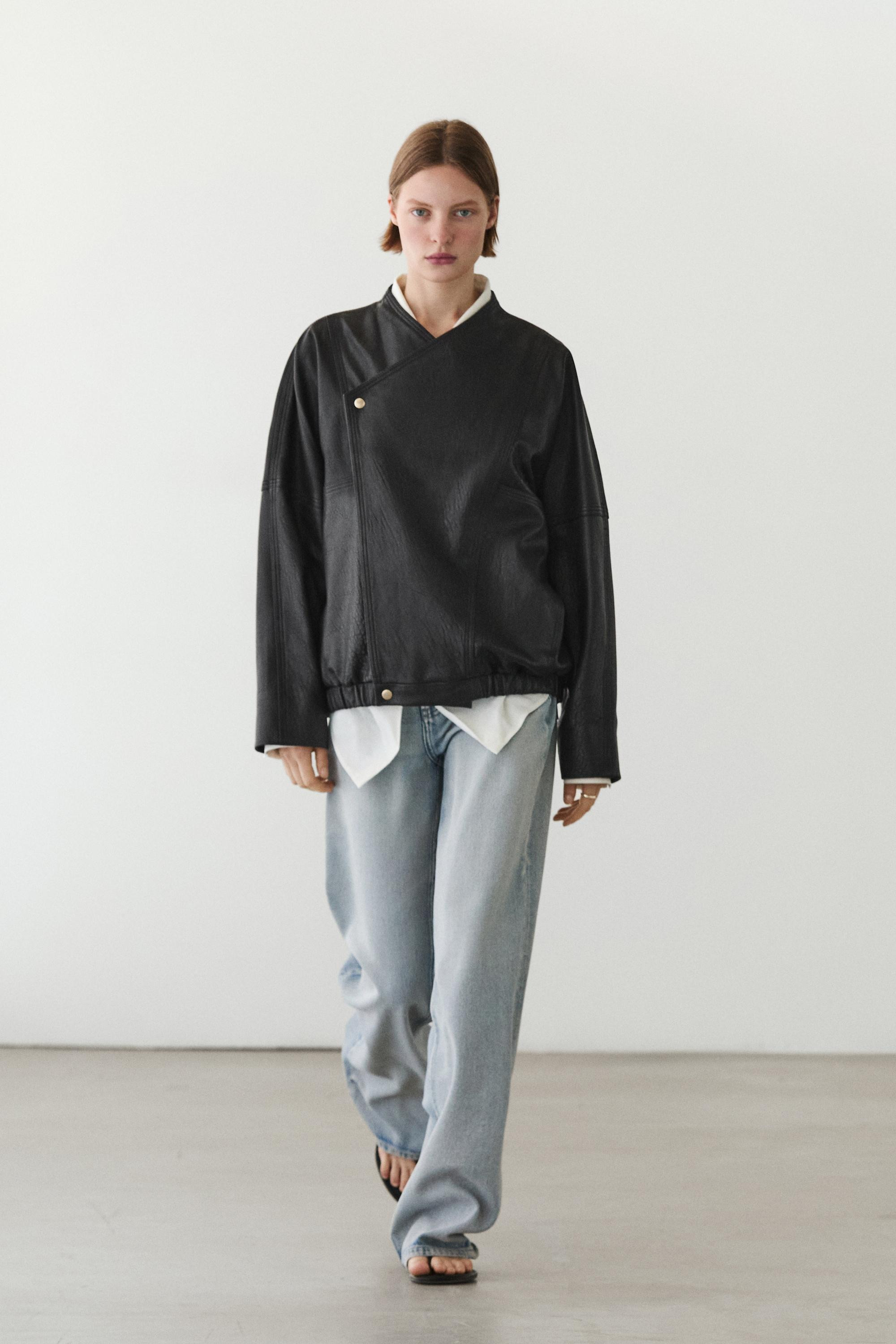 Leather bomber jacket | Massimo Dutti US