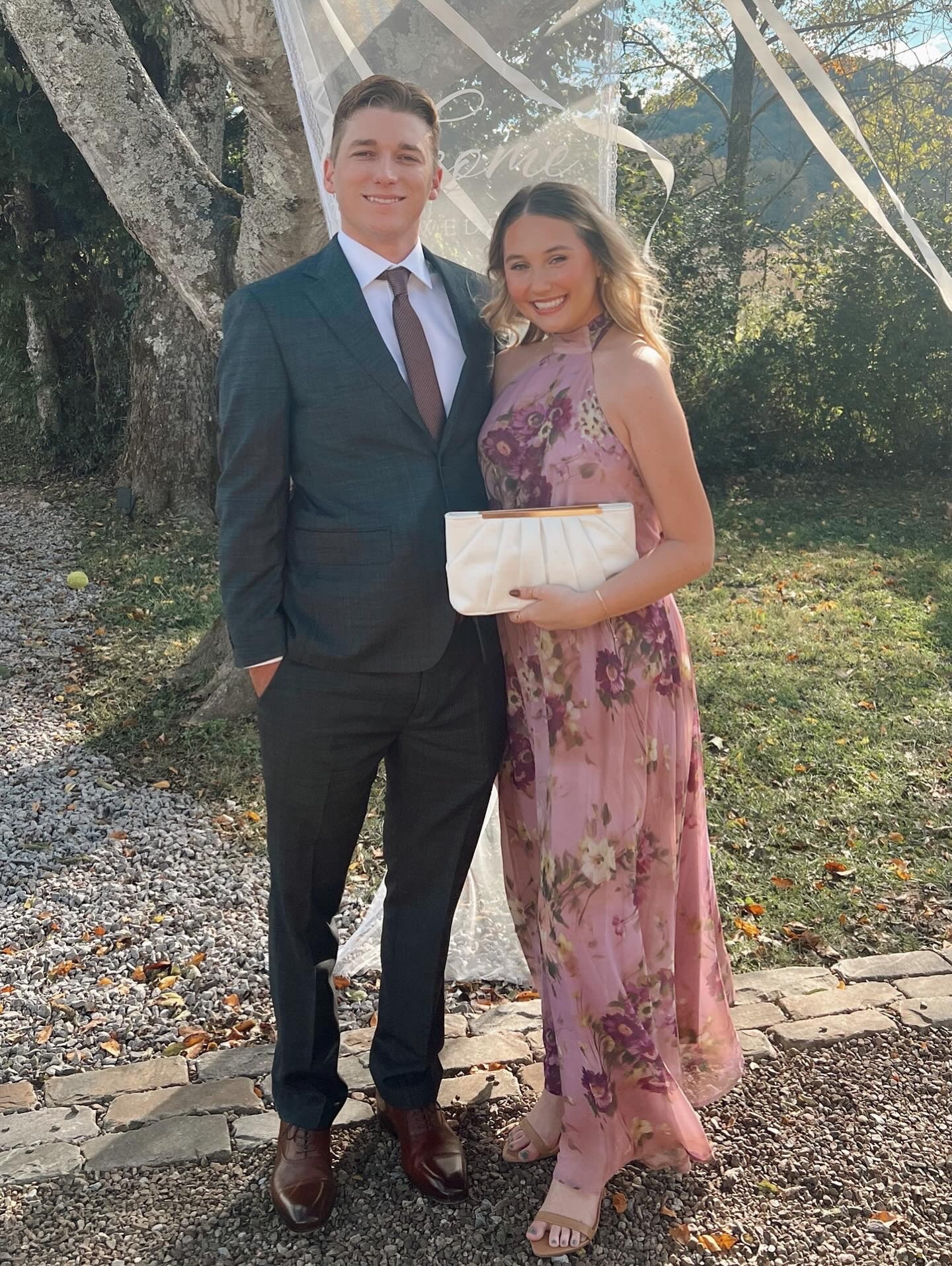 WEDDING GUEST DRESS SIZE MEDIUM WORN IN OCTOBER 

#LTKParties #LTKWedding #LTKFindsUnder100