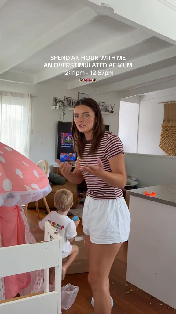 Let's hang while I fight back the overstimulation of being a mum tryna clean with 2 toddlers
if you think this
was bad you shoulda seen the afternoon I had when Jassy got home rip Imao #mumtok #Vlog #motherhood #toddlersoftiktok #mumsoftiktok

#LTKfamily #LTKaustralia #LTKkids