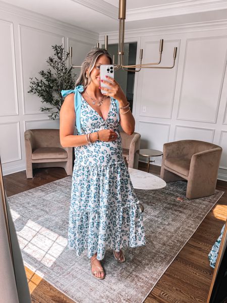 Amazon summer dress that is bump-friendly! This one looks like it could be at a boutique! Fits true to size 

#bumpstyle #maternitystyle 

#LTKFindsUnder50 #LTKStyleTip #LTKBump