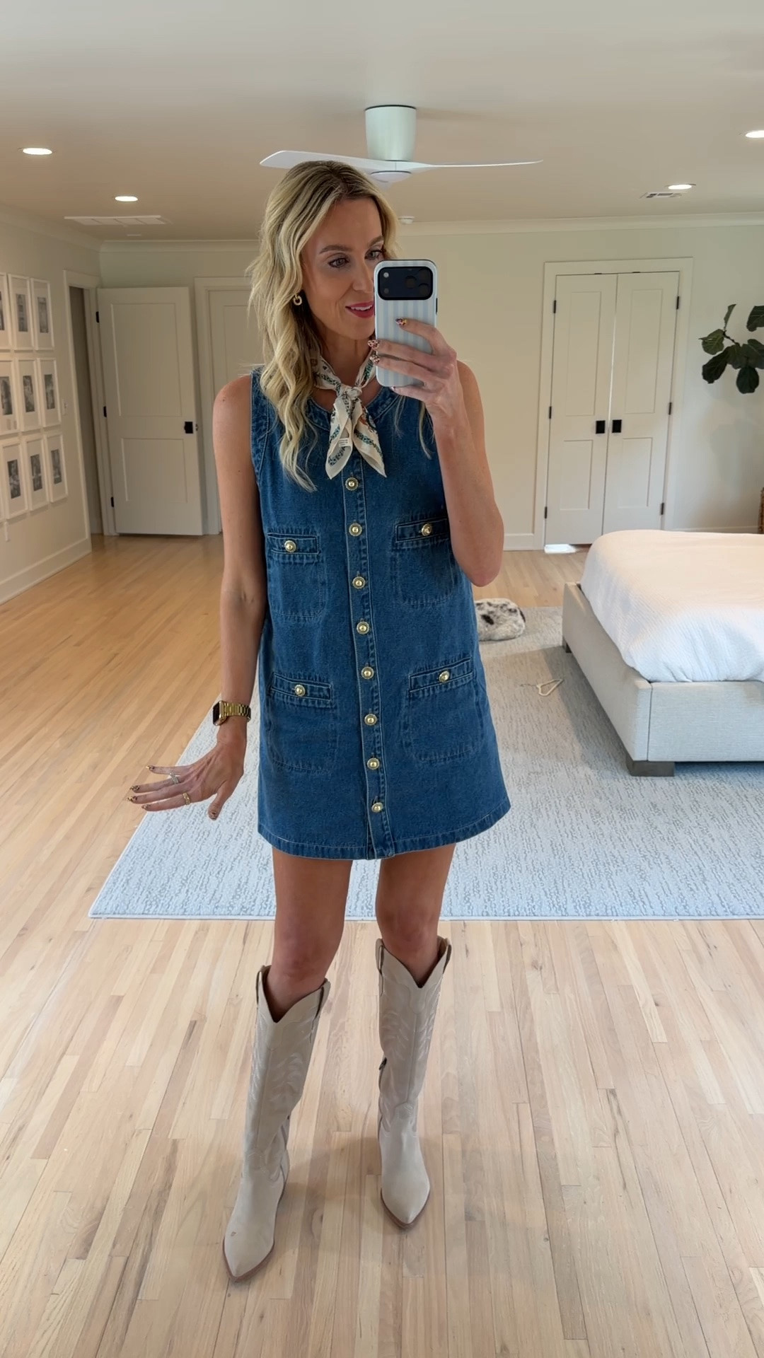 @Avara sale! Denim dress is 30% off!