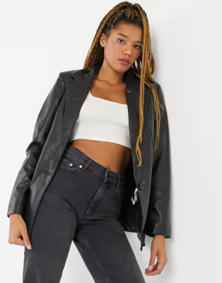 Pimkie – Schwarzer Blazer aus Kunstleder | ASOS (Global)