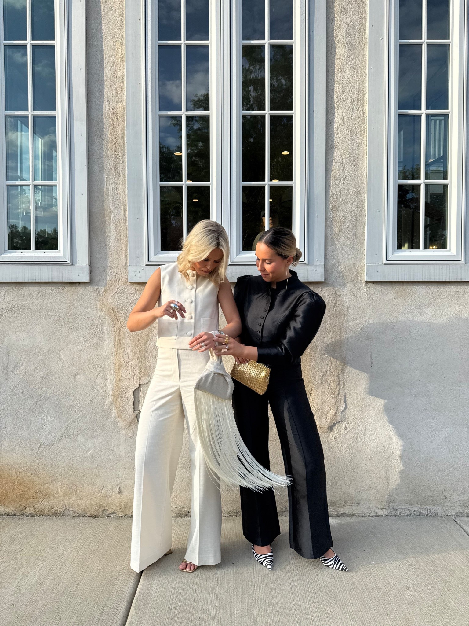 Panel outfits!!! Gold bag is vintage from Era Era Paris and cream bag is Melisse 🤍