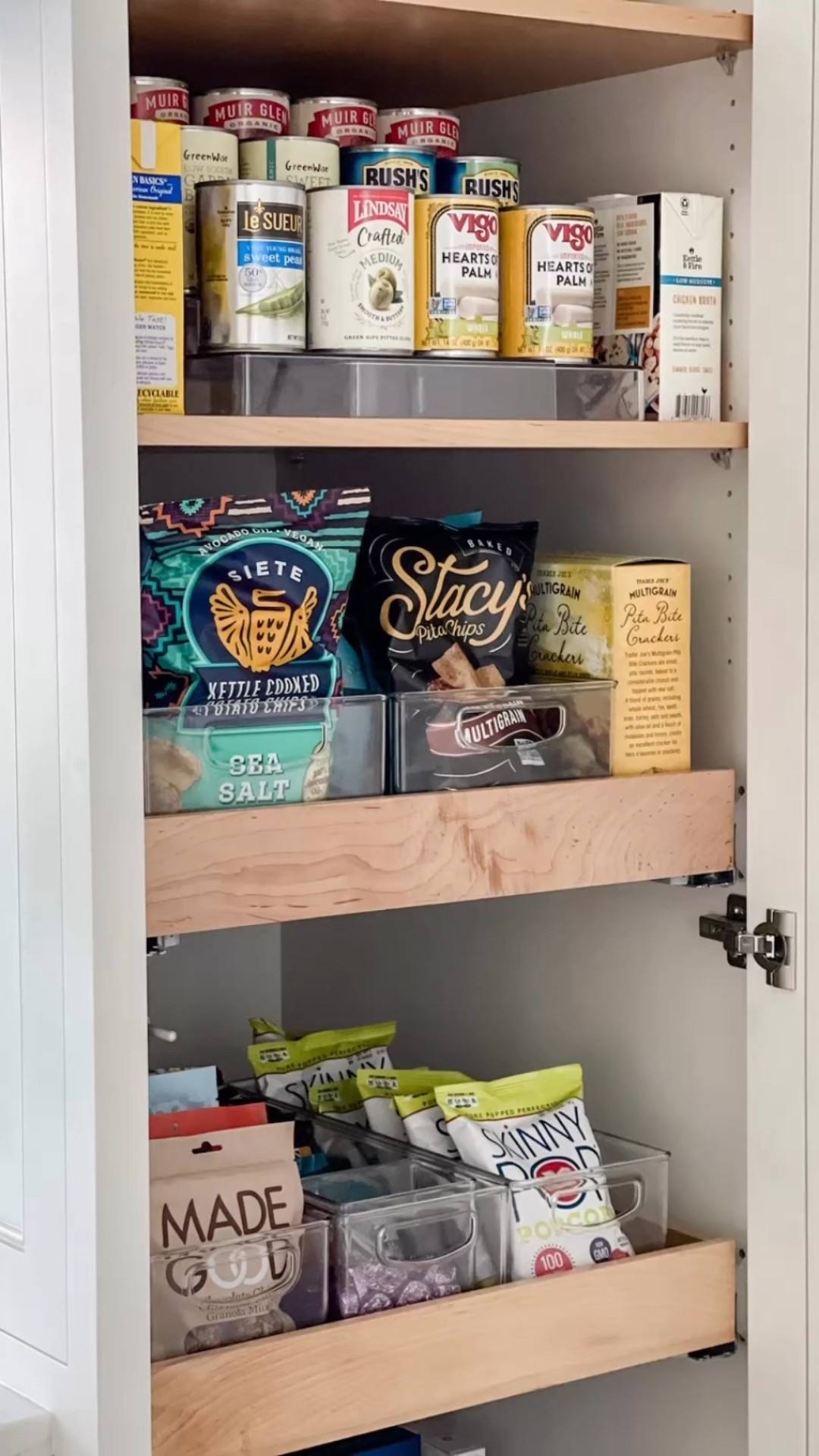 ✨ Pantry pullout drawers are a game changer! ✨
No more digging in the back or losing track of snacks. Everything slides out so you can see it all organized, accessible, and stress-free. 🥫🍪

🔗Say LINKS and I’ll share these organizing favorites with you!

#pantrydrawerstorage #homeorganization #kitchenorganization #professionalorganizer #pantrygoals 


#LTKFindsUnder50 #LTKSaleAlert #LTKHome