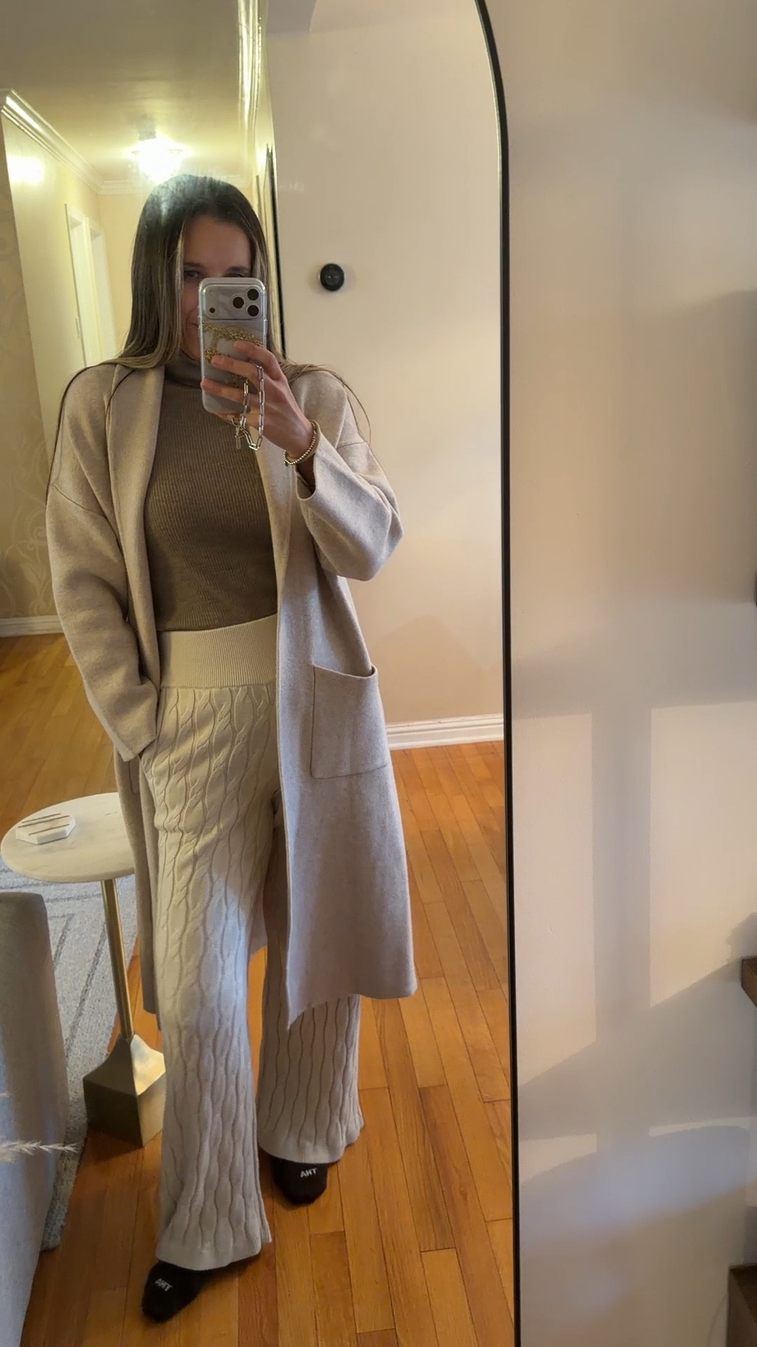 Wool turtleneck sz S
Cable knit cotton casmere pants sz XS
I’m 5’5” 122 lbs 

Cardigan sz S


#LTKHoliday #LTKTravel #LTKFindsUnder50