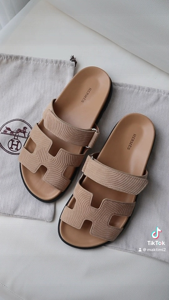 🥹😍🫶🏻 True to size 
Hermes Chypre sandals #dhgate #slides 

#LTKunder100 #LTKFind #LTKsalealert
