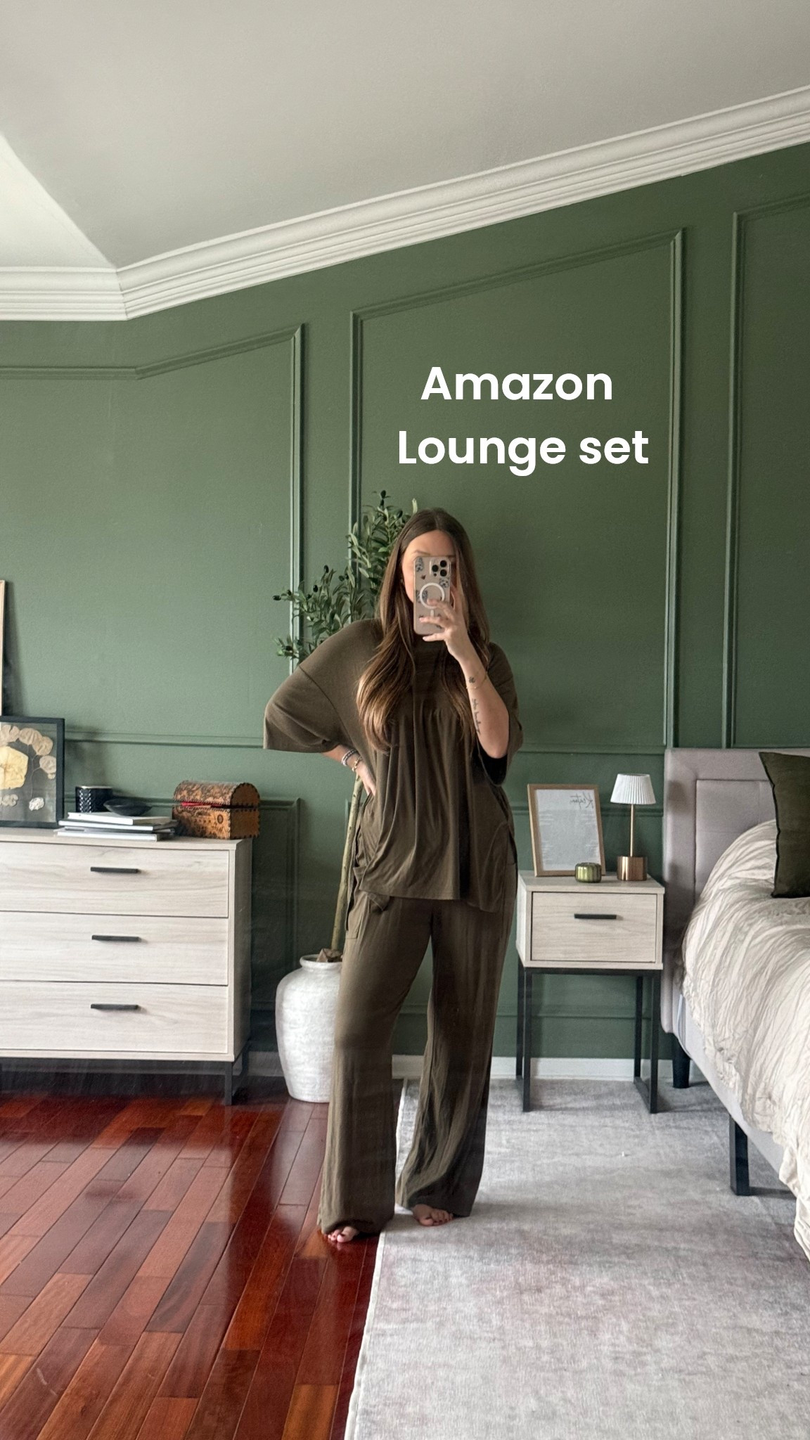 A GO-TO lounge set I wore throughout my pregnancy and now postpartum! This one is size medium and did fit until ALMLST end of pregnancy and perfectly now PP but the large was perfect until the end of pregnancy and still fits great now. Love the side pockets and flow to it, super easy to style and nurse! 

#LTKmomlife #LTKootd