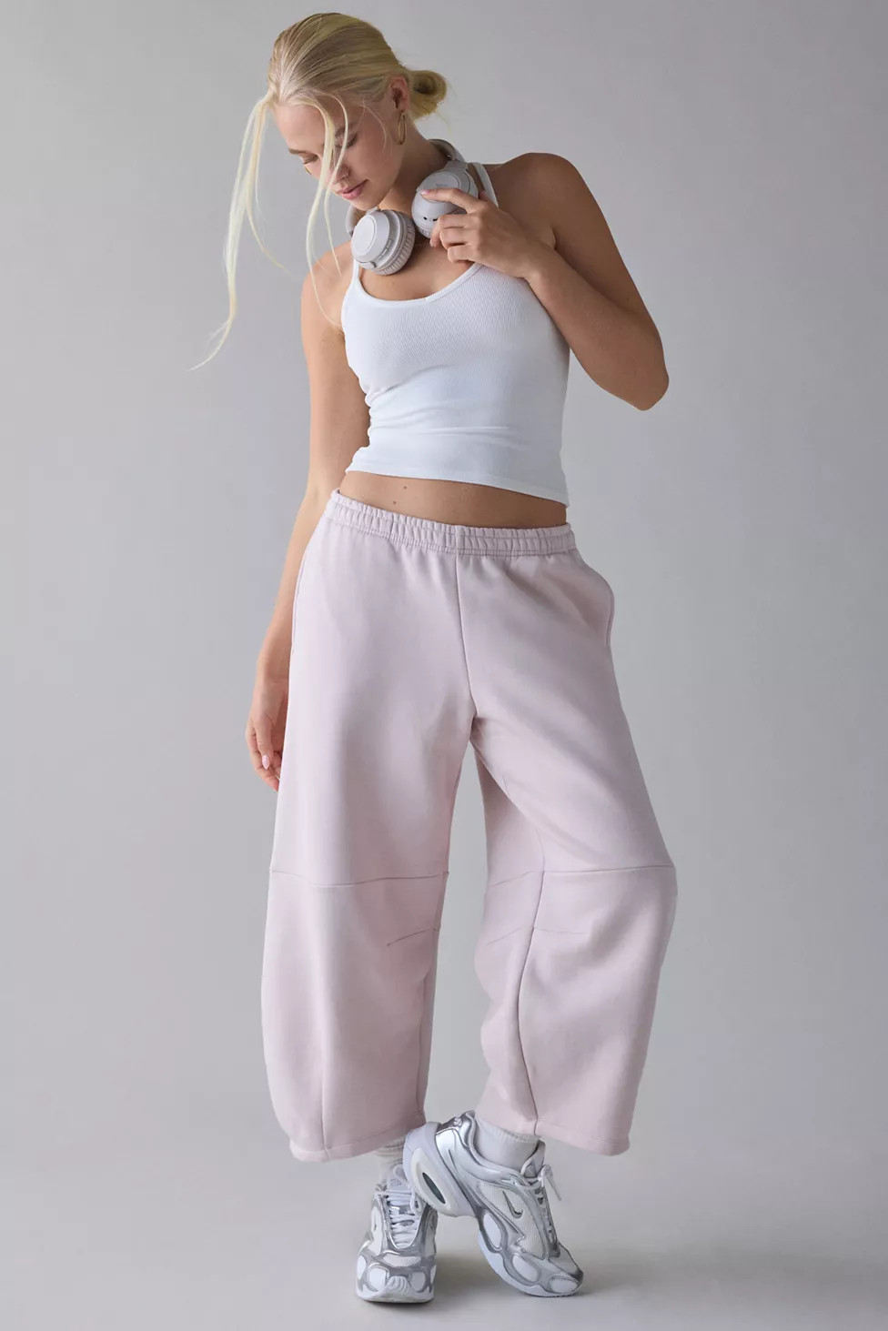 Nike Sportswear Phoenix Fleece Loose Mid-Rise Barrel Pant | Urban Outfitters (US and RoW)