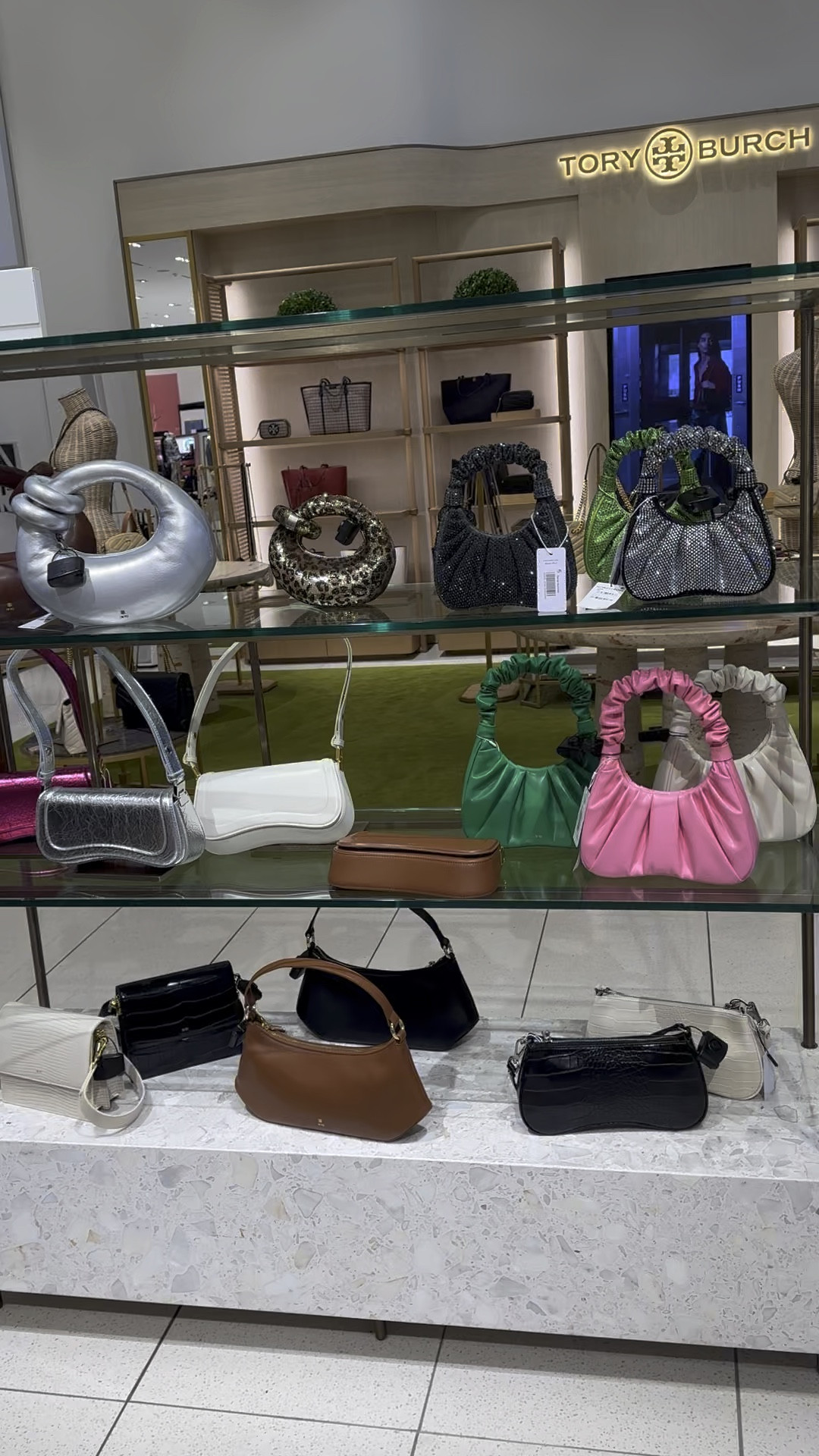 #LTKstyletip #LTKGiftGuide #LTKitbag