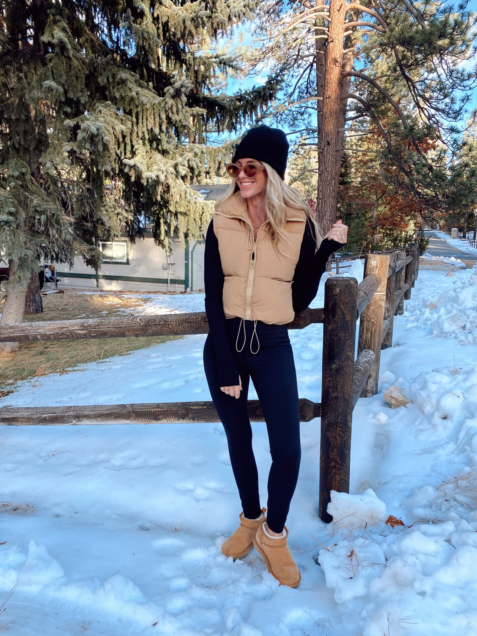 Amazon puffer best and leggings. Perfect for a cold fall or winter day  

#LTKHoliday #LTKSeasonal #LTKunder50