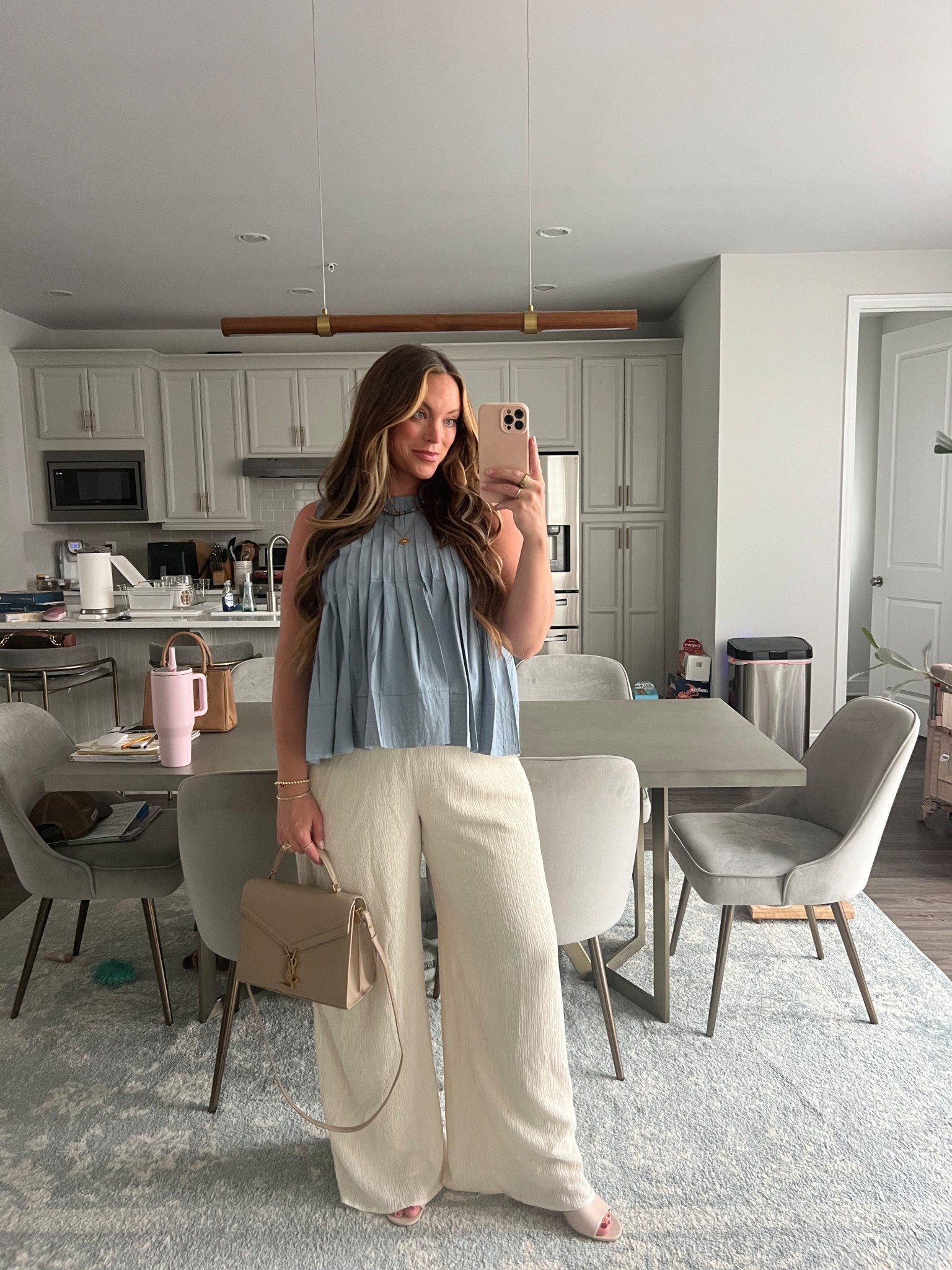 Easy summer work outfit 💕


#LTKMidsize #LTKSeasonal #LTKBump