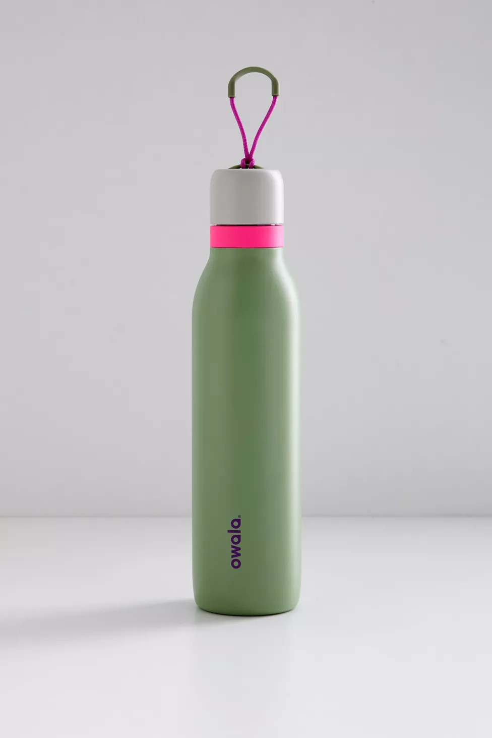 Owala FreeSip Twist 24 oz Water Bottle | Urban Outfitters (US and RoW)