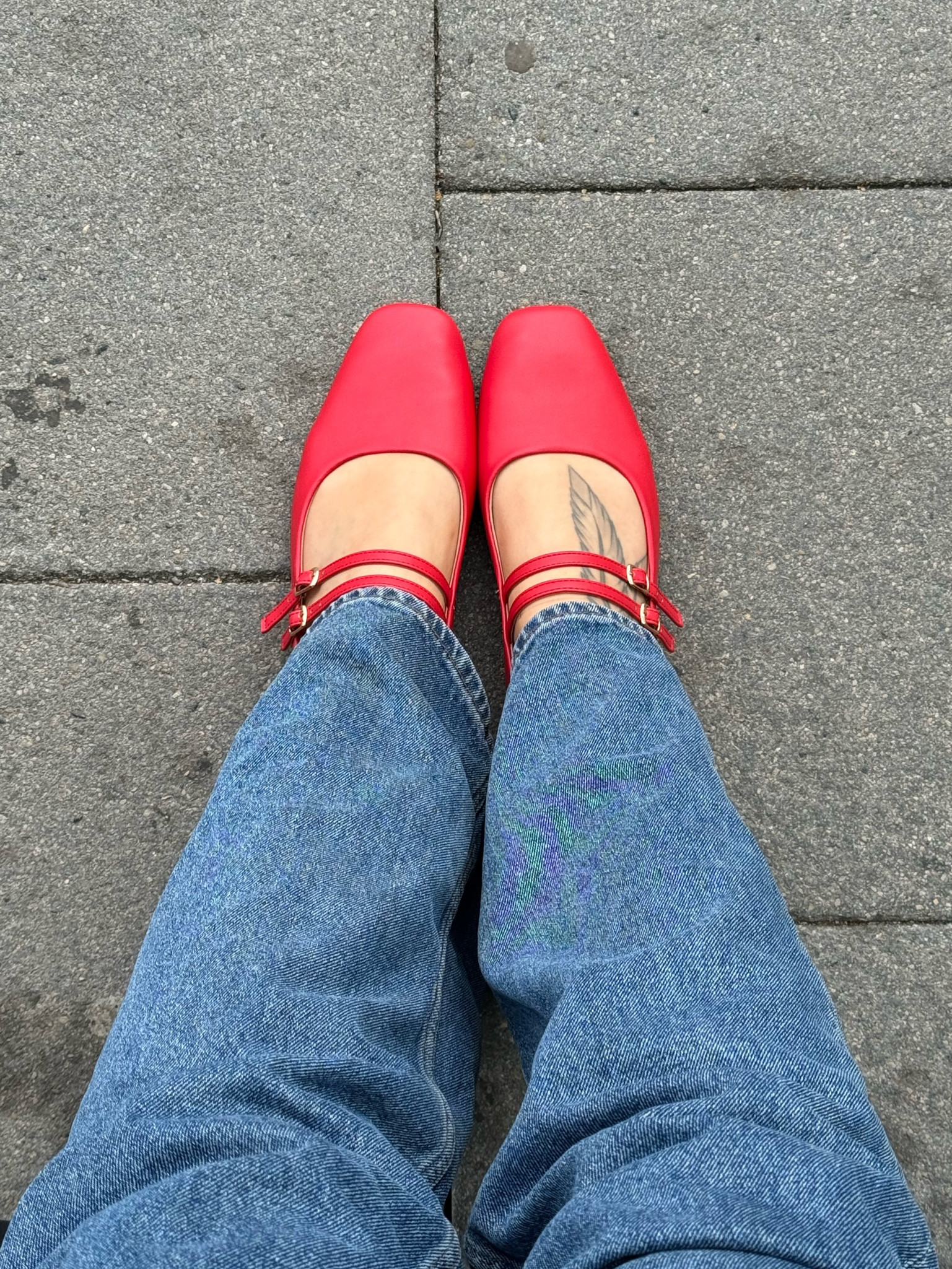 she’s finally wearing ballet flats! these red ballet flats are actually from the primark sale but i’ve done some searching for similar styles! 

#LTKsale #LTKmidsize #LTKautumn