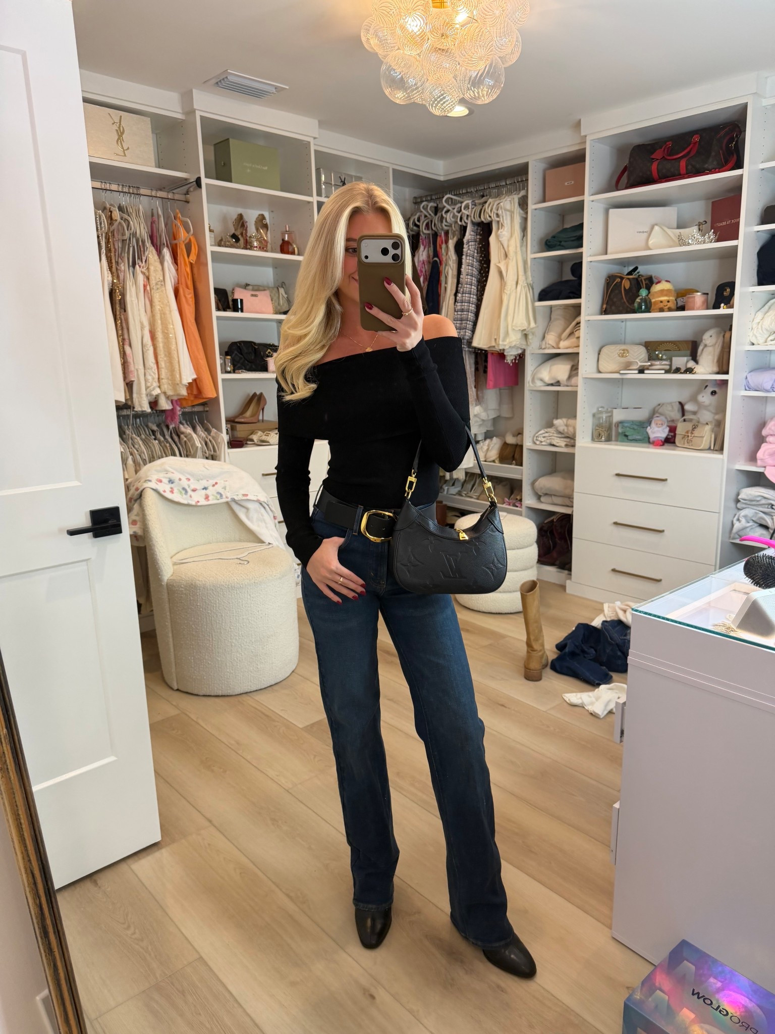 Friendsgiving ootd!🦃 shoes are Zara black booties

#LTKHoliday #LTKootd #LTKSeasonal