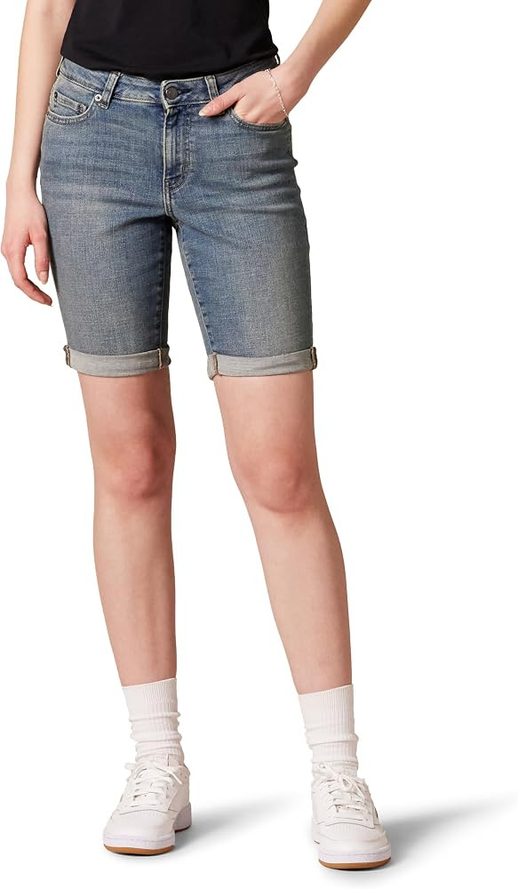 Amazon Essentials Women's Slim Fit Denim Bermuda Shorts with Pockets | Amazon (US)