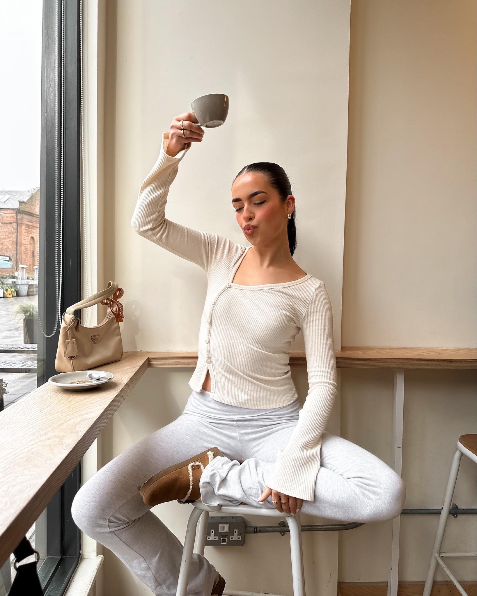 Neutral style yoga pants grey cream nude aesthetic 

#LTKSeasonal #LTKeurope #LTKfindsunder50