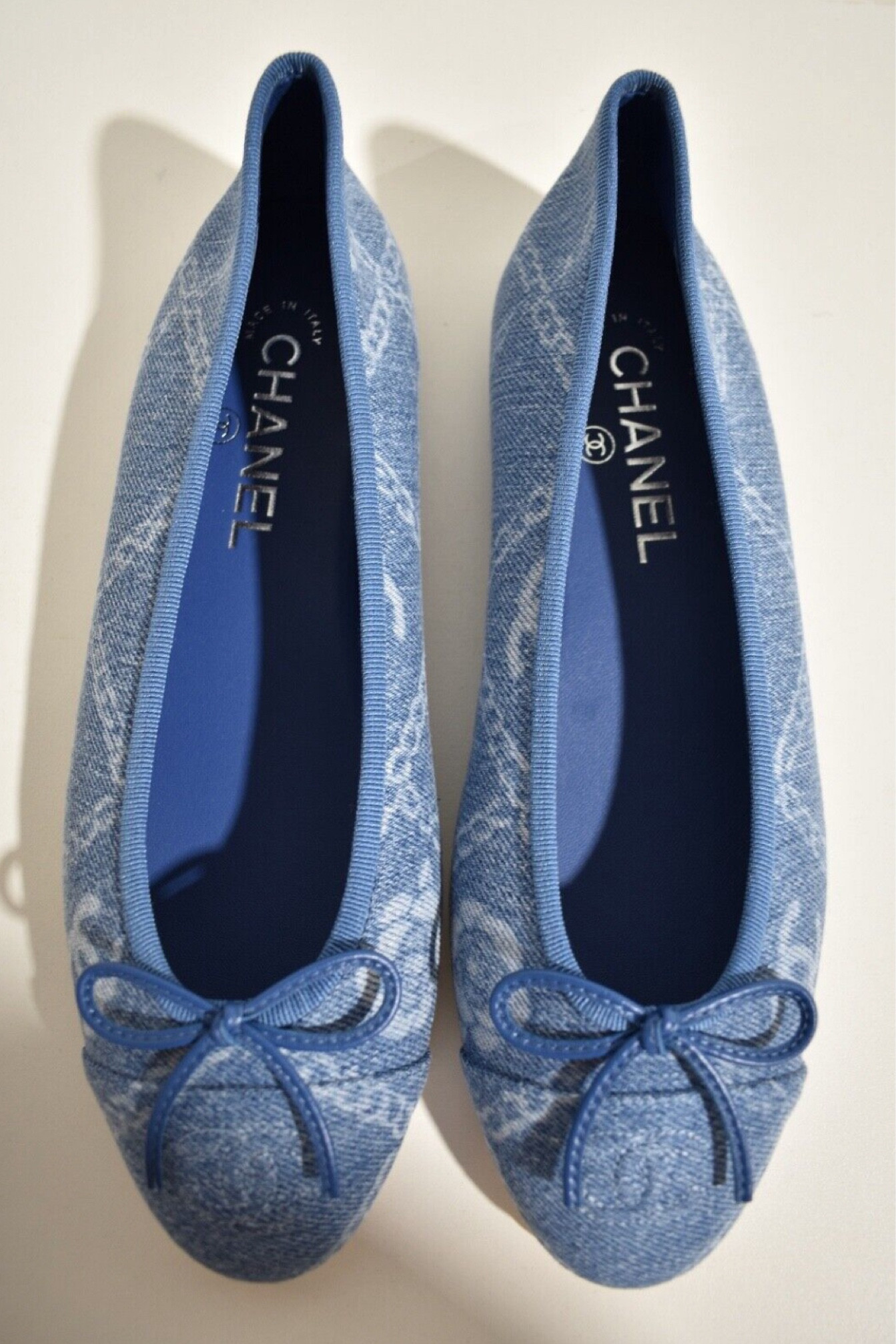 Option A4
I wear US8 got Euro39 perfect fit 

#LTKU #LTKShoeCrush #LTKStyleTip