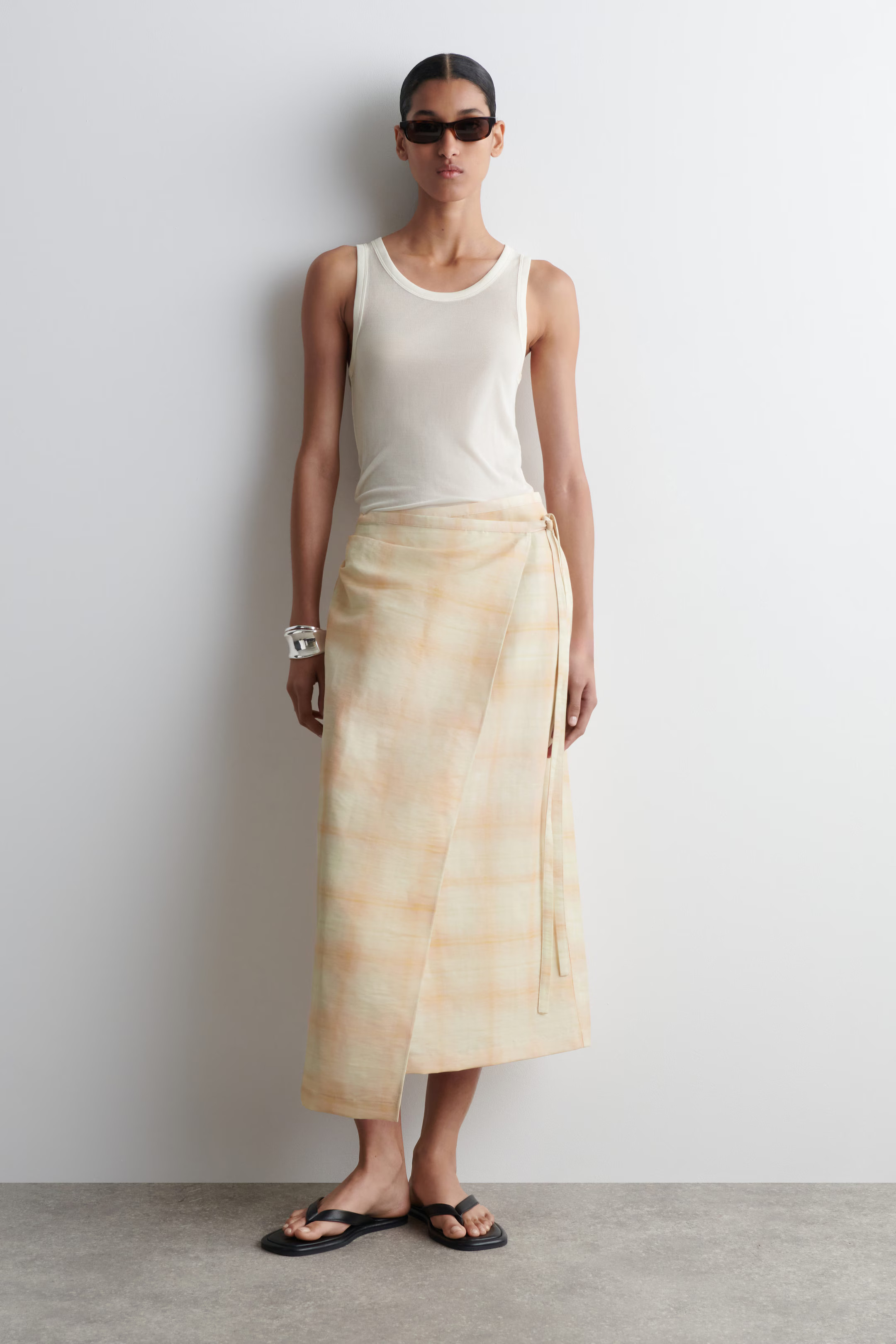 CHECKED MIDI WRAP SKIRT - APRICOT / CHECKED | COS | COS (EU)