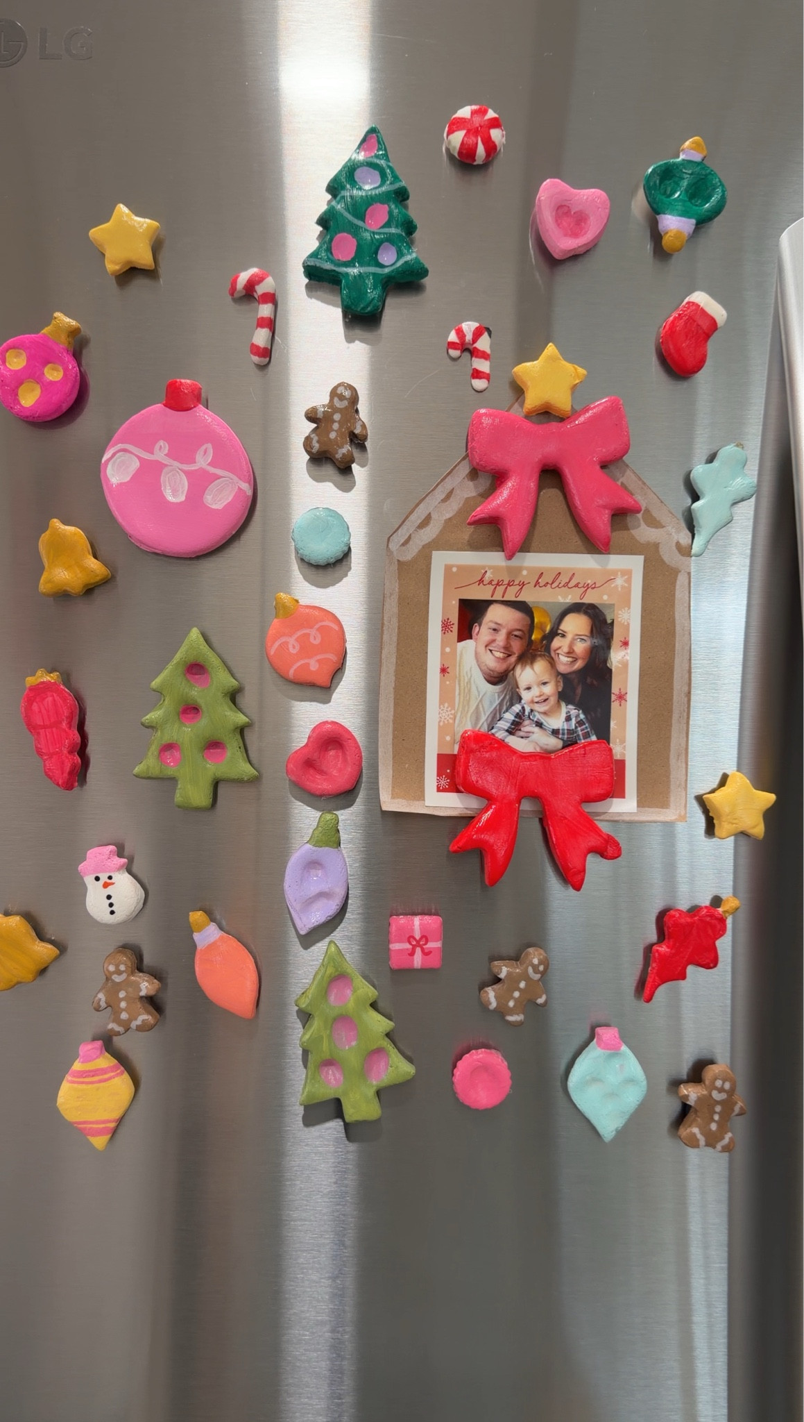 DIY Christmas fingerprint magnets using model magic clay! 

#LTKKids #LTKHoliday #LTKmomlife