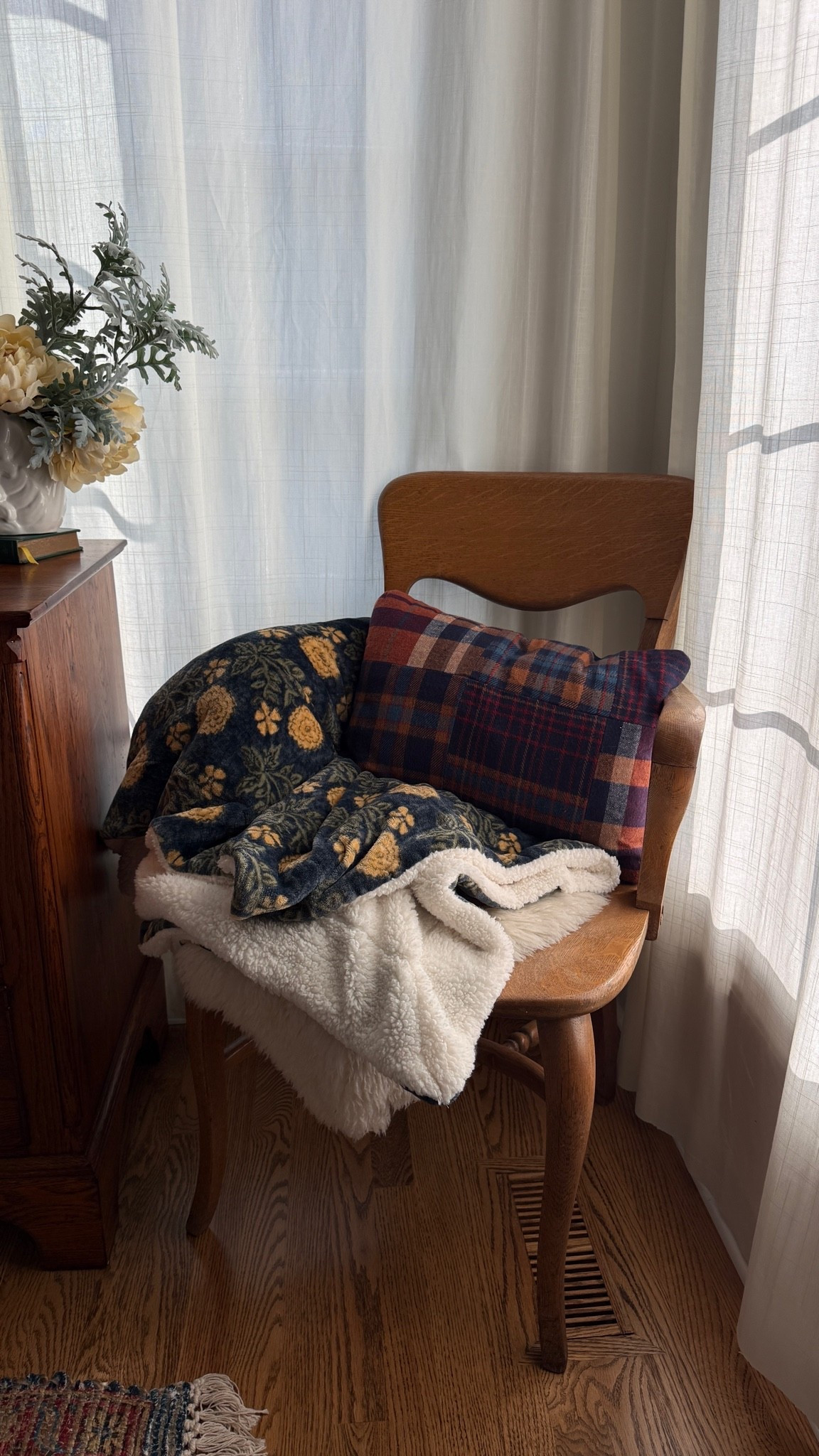 First bits of autumn to be brought into my bedroom

#LTKHome #LTKSeasonal