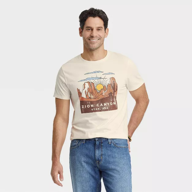 Men's Short Sleeve Graphic T-Shirt - Goodfellow & Co™ | Target
