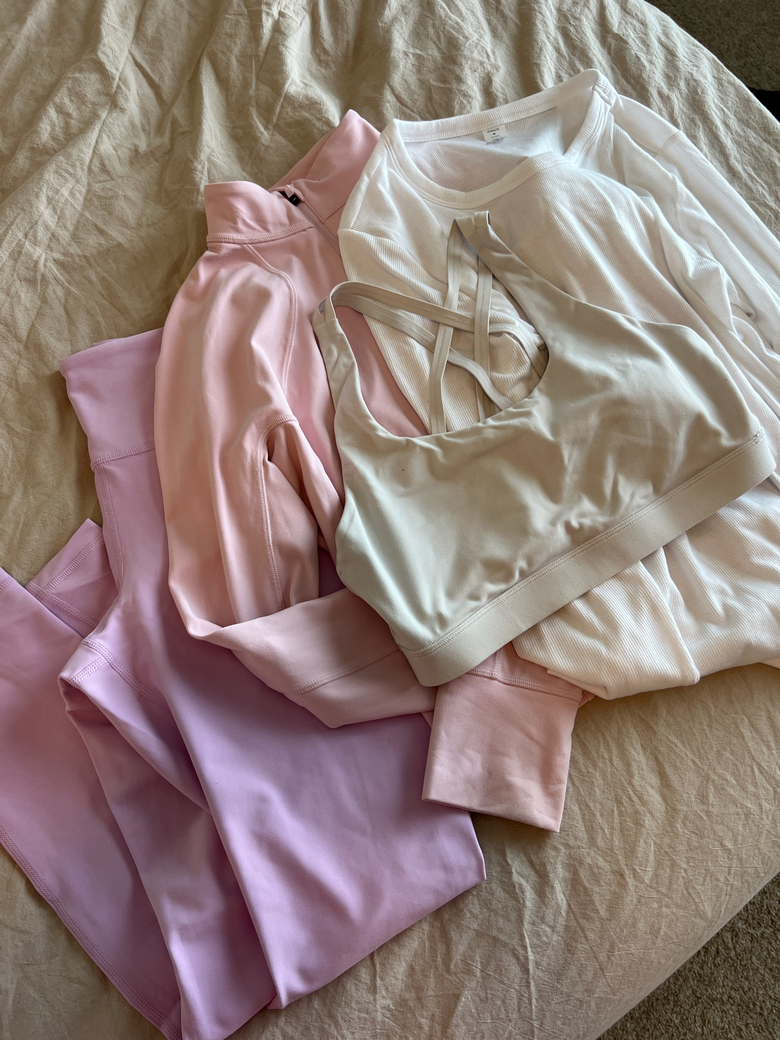 old navy running activewear sale favorites 💜🩰💫

#LTKCyberWeek #LTKsalealert #LTKfitness