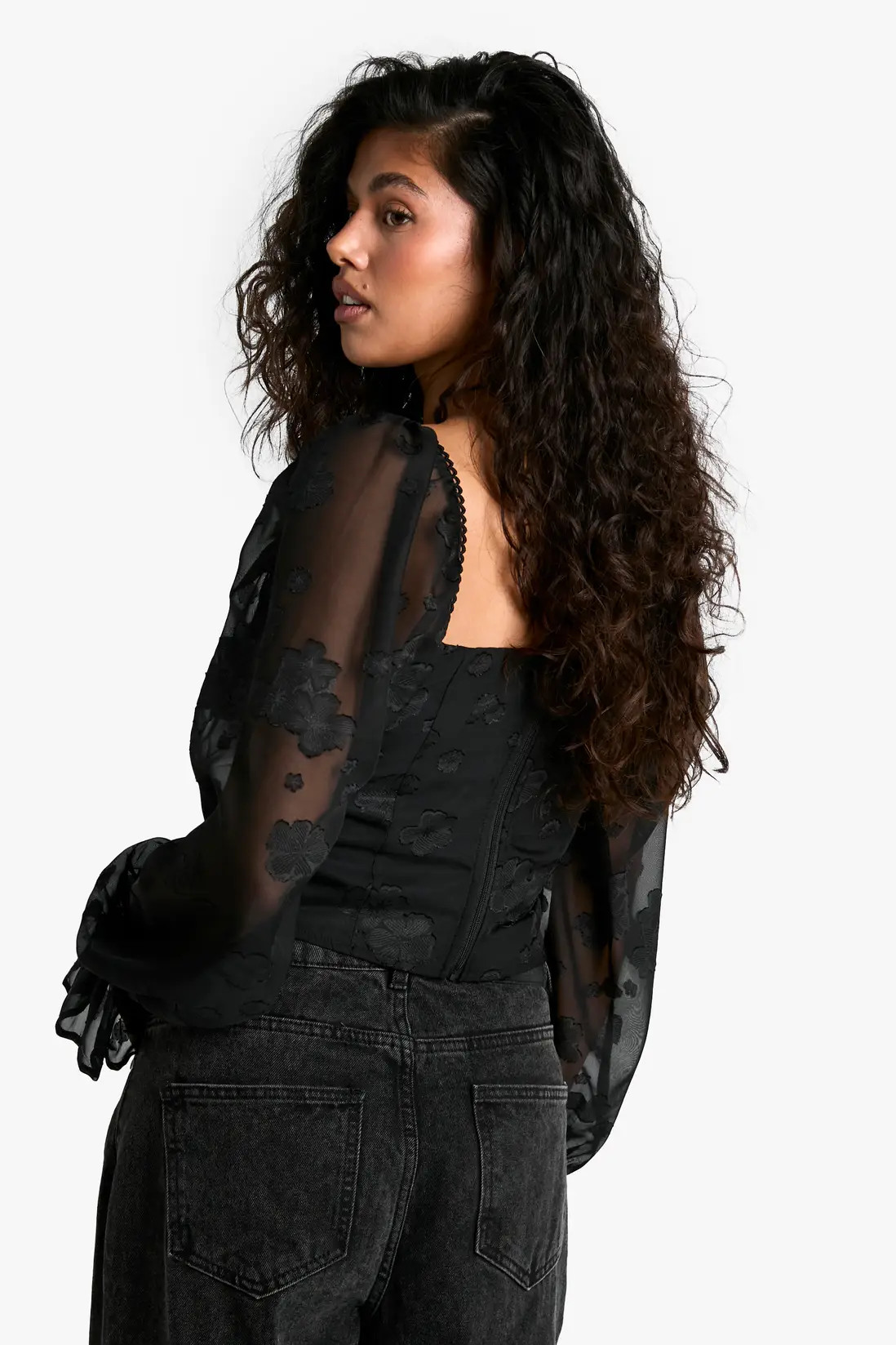 Tops | Top champêtre à manches bouffantes | boohoo | Boohoo.com (FR)