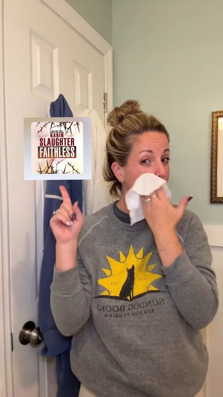 nighty nighttime skincare routine while I finish my audiobook 🫶🏻💆‍♀️

just currently picking my jaw up off the floor because what do you mean @karinslaughterauthor shocked me again?! 

@prequelskin 
@rhode 
@cleanskinclub 
@byoma 
@cocokind 
@summerfridays 
@nakedandthriving 

skincare routine, beauty, lifestyle, audiobook I’m listening to, skincare products, books I love