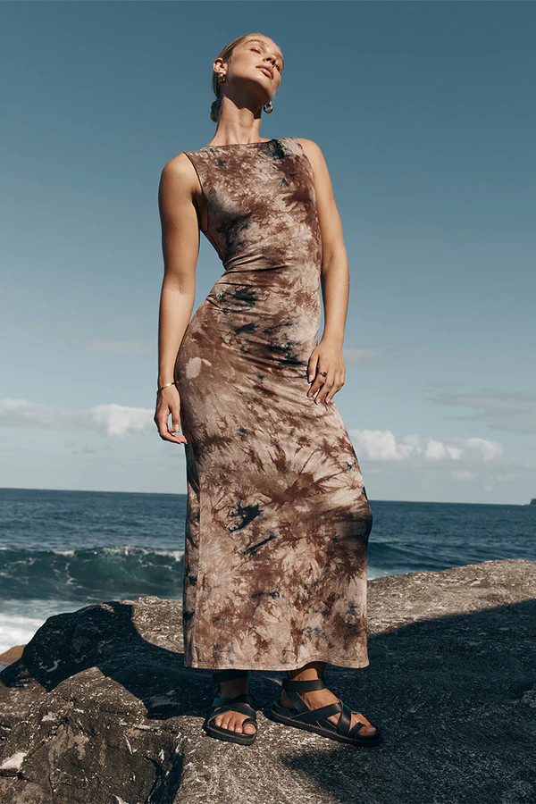 SAWYER TAUPE TIE DYE MIDI DRESS | DISSH