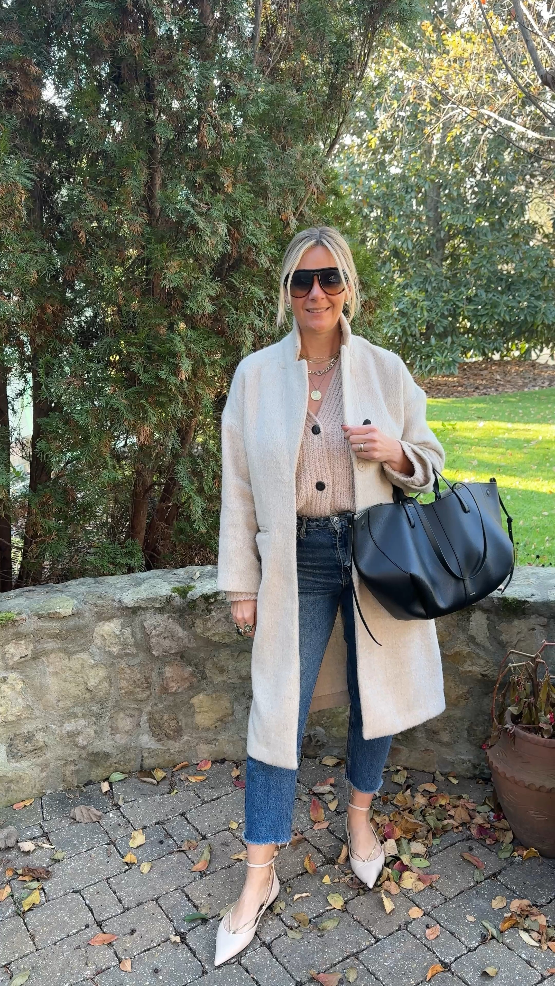 Today’s look! All neutrals for a day of pulling for clients! ✨

#OOTD #StylingTips #PersonalStyling #effortlesstyle #FallFashion #personalstylist #nashvillestylist #StyleOver40

#LTKStyleTip #LTKOver40 #LTKSeasonal