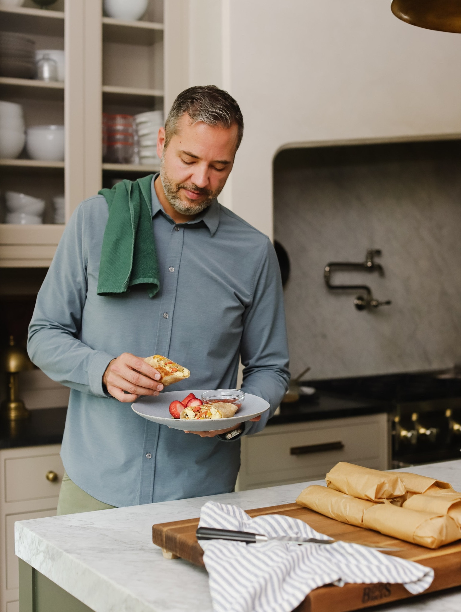 Today on Chris Cooks we’re making High Protein Breakfast Wraps… perfect for your back to school meal prep! Grab the full recipe at ChrisLovesJulia.com 🖤

#LTKHome #LTKFamily #LTKBacktoSchool