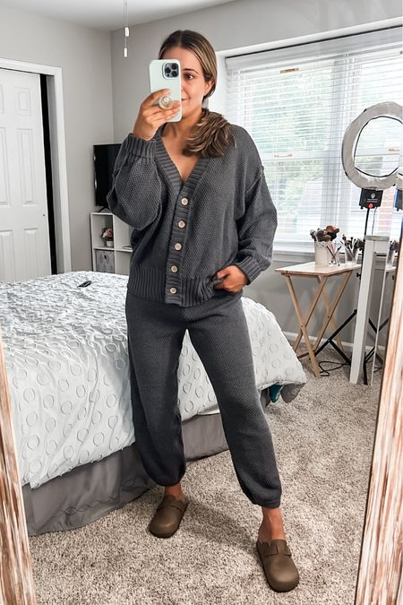 fall mom uniform - especially if breastfeeding!

plus… linking an amazon dupe for more than half the price😍.

i’m wearing a size S in the FP set. but would size up to a M in the amazon dupe.

5’3”, ~140ish lbs.

#LTKBacktoSchool #LTKunder50 #LTKSeasonal