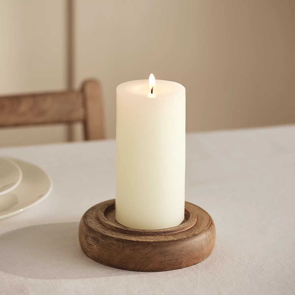 The White Company Mango Wood Candle Plate - Medium, Natural, Size: One Size | The White Company UK & ROW