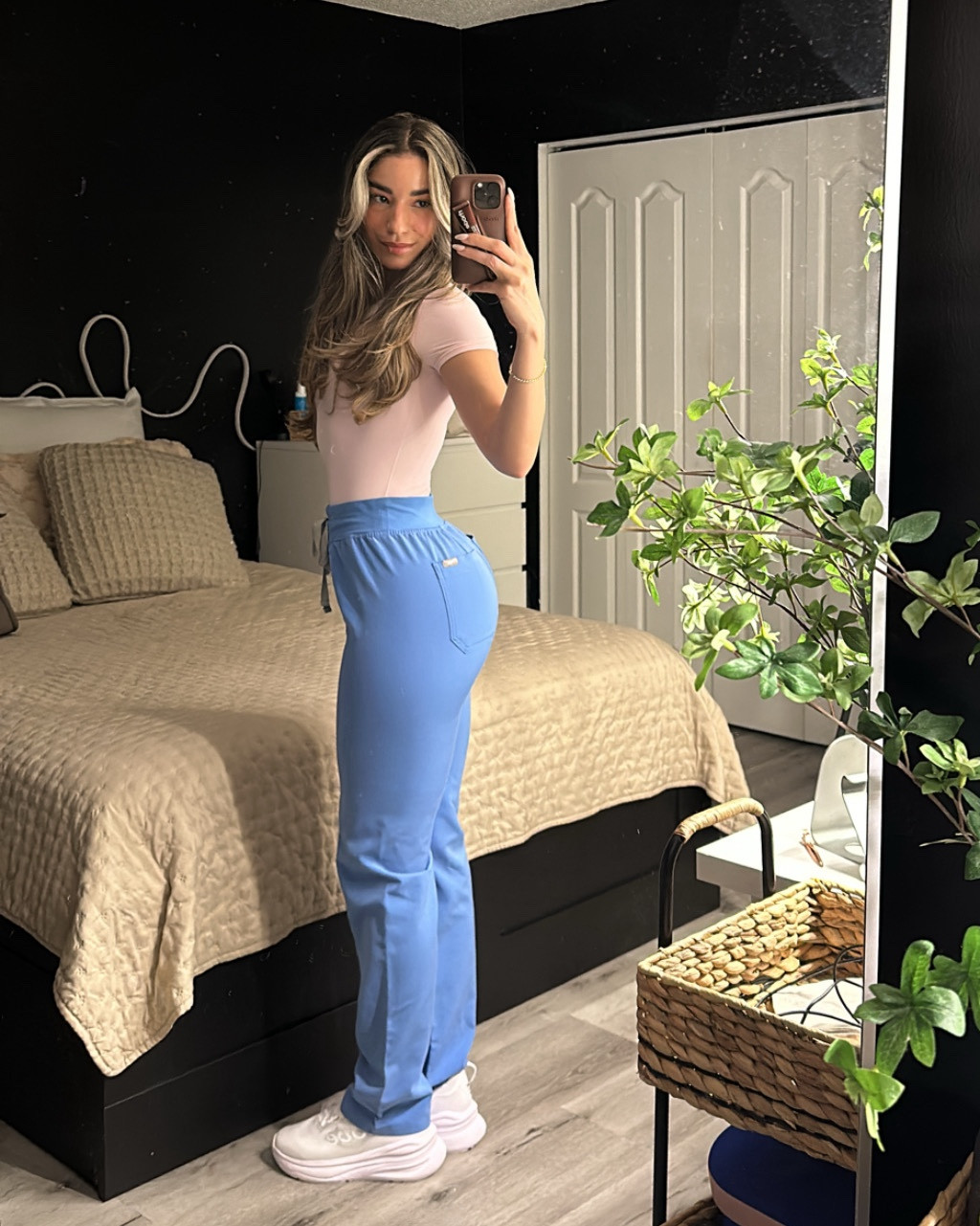 Tonight’s Scrubs of the Night <3  #figs #figslivingston #nursescrubs #underscrubs #suuksess #nightshiftnurse

#LTKWorkwear #LTKMostLoved #LTKStyleTip