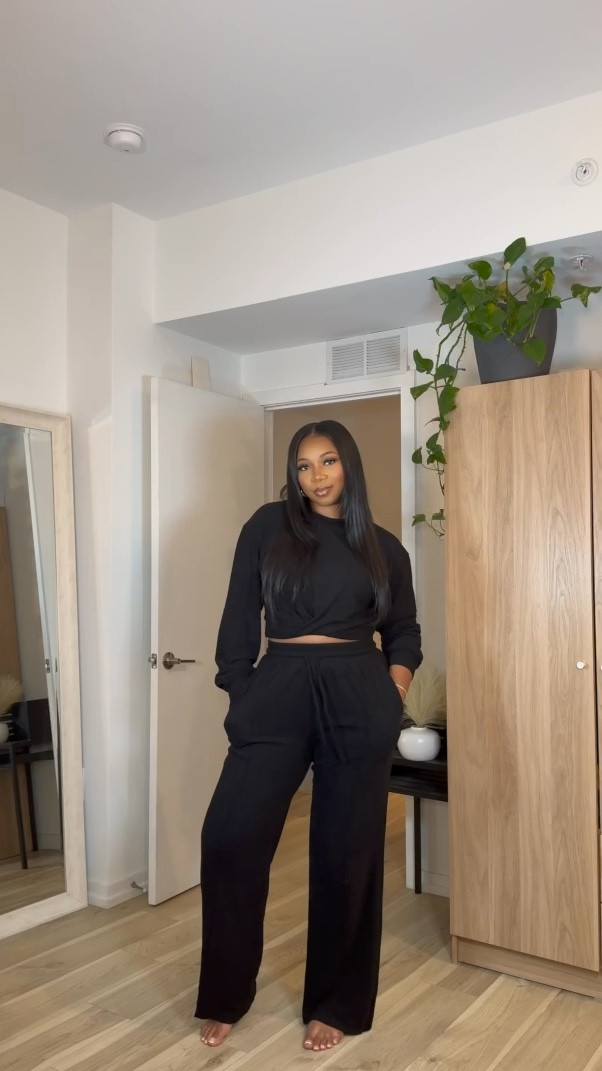 TALL GIRL FRIENDLY AMAZON matching set! 😍

I loveeee this set and I am 5’9 | 200 lbs wearing an XL! Size up because the waist is tighter than normal. I love!!!

#LTKstyletip #LTKtravel #LTKmidsize